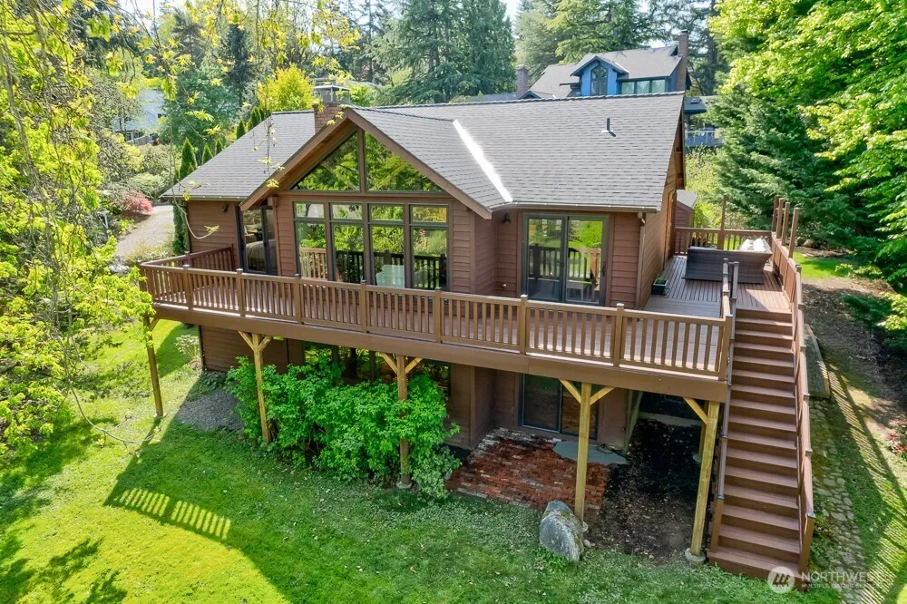 16522 Ne 44th Way, Redmond