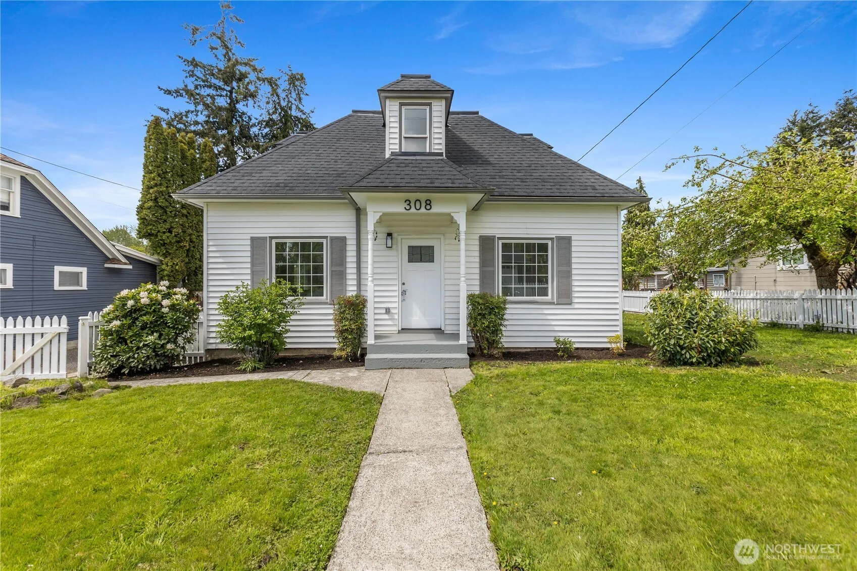 308 Avenue I, Snohomish