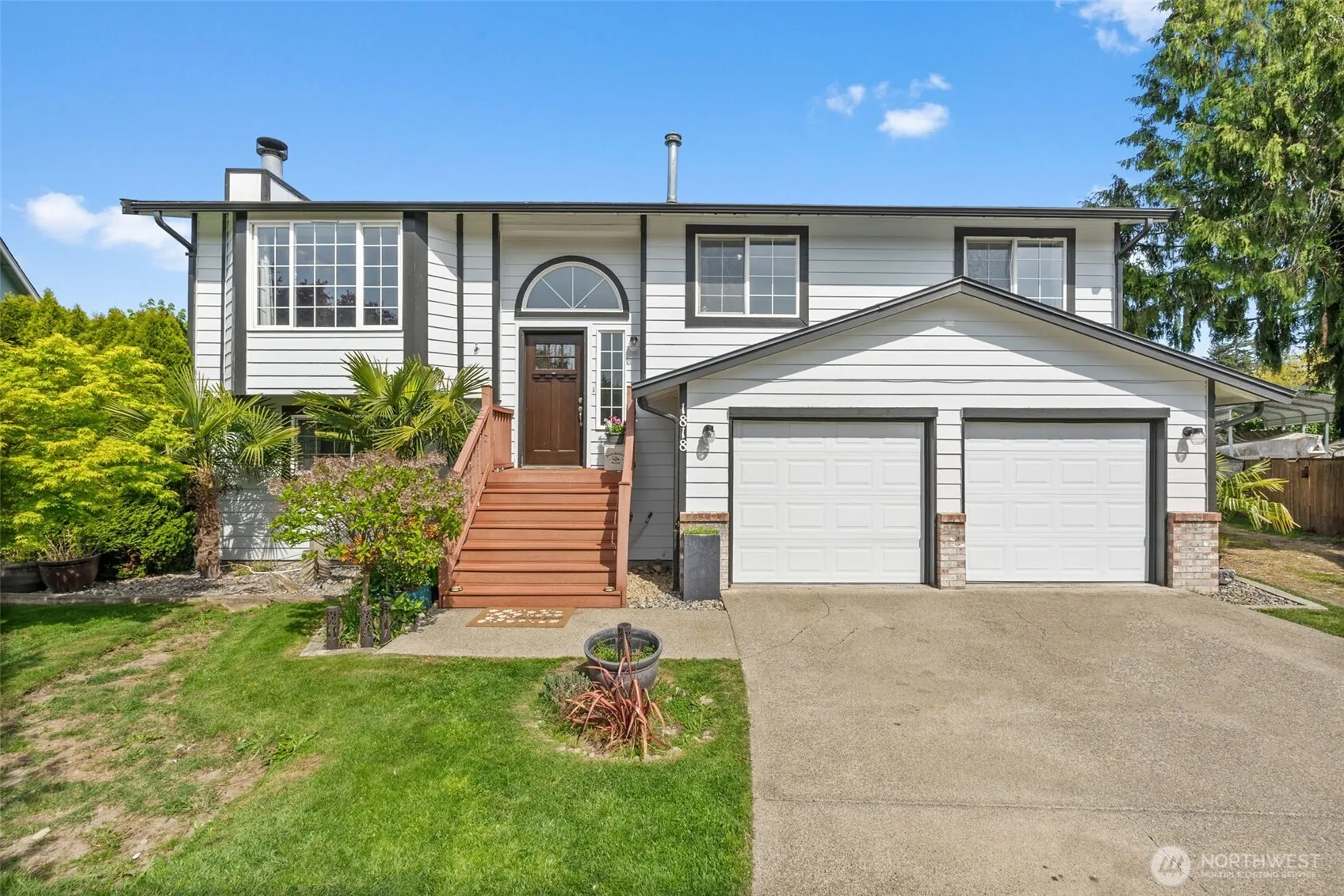 Property photo for 1818 Larkspur Court Se, Puyallup
