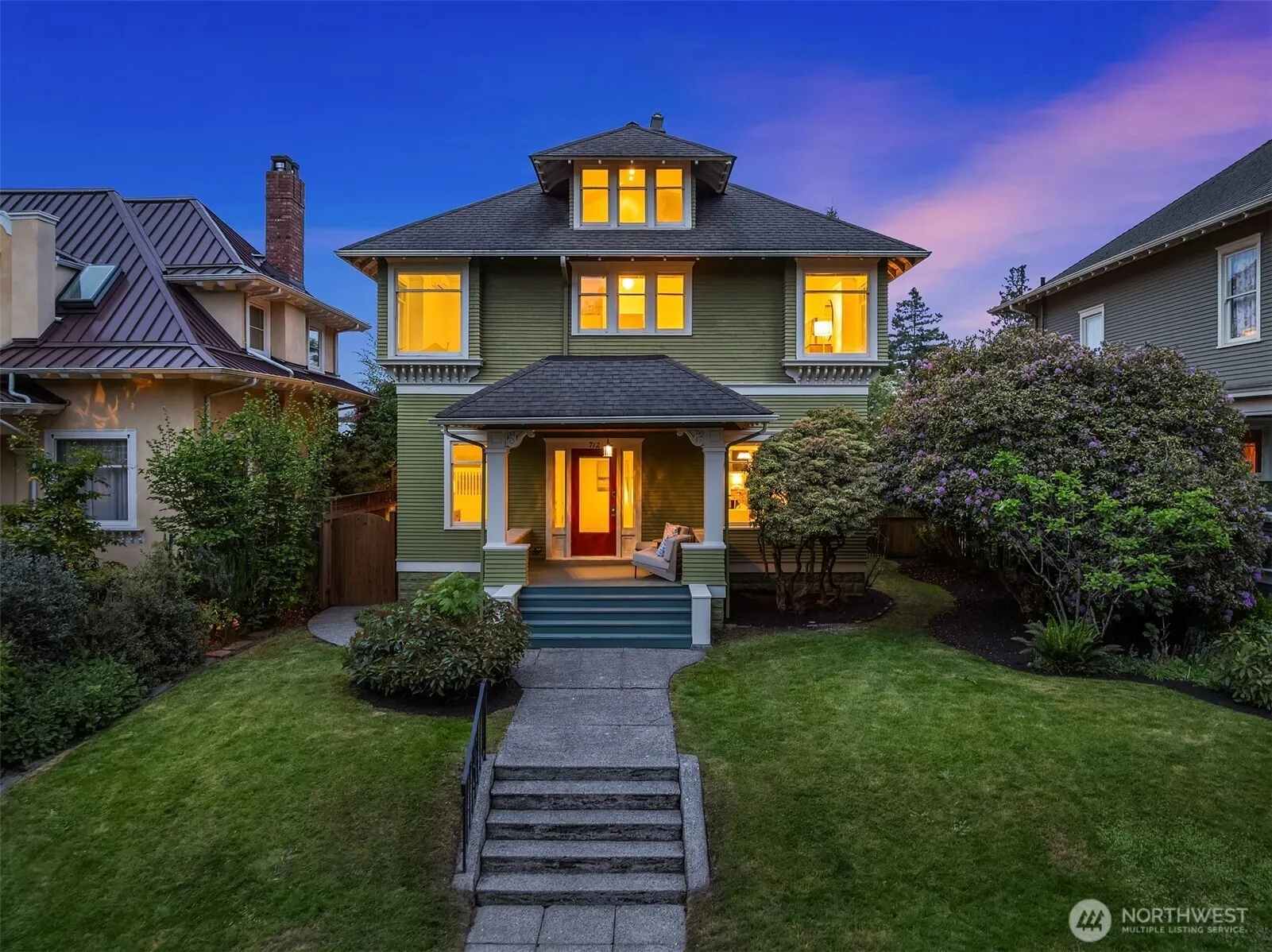 Property photo for 712 17th Avenue E, Seattle