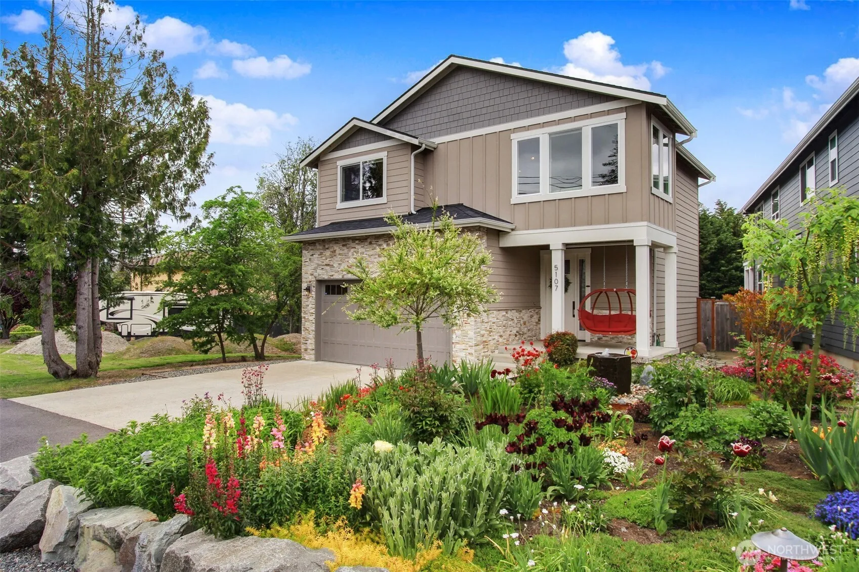 5107 La Hal Da Avenue Ne, Tacoma