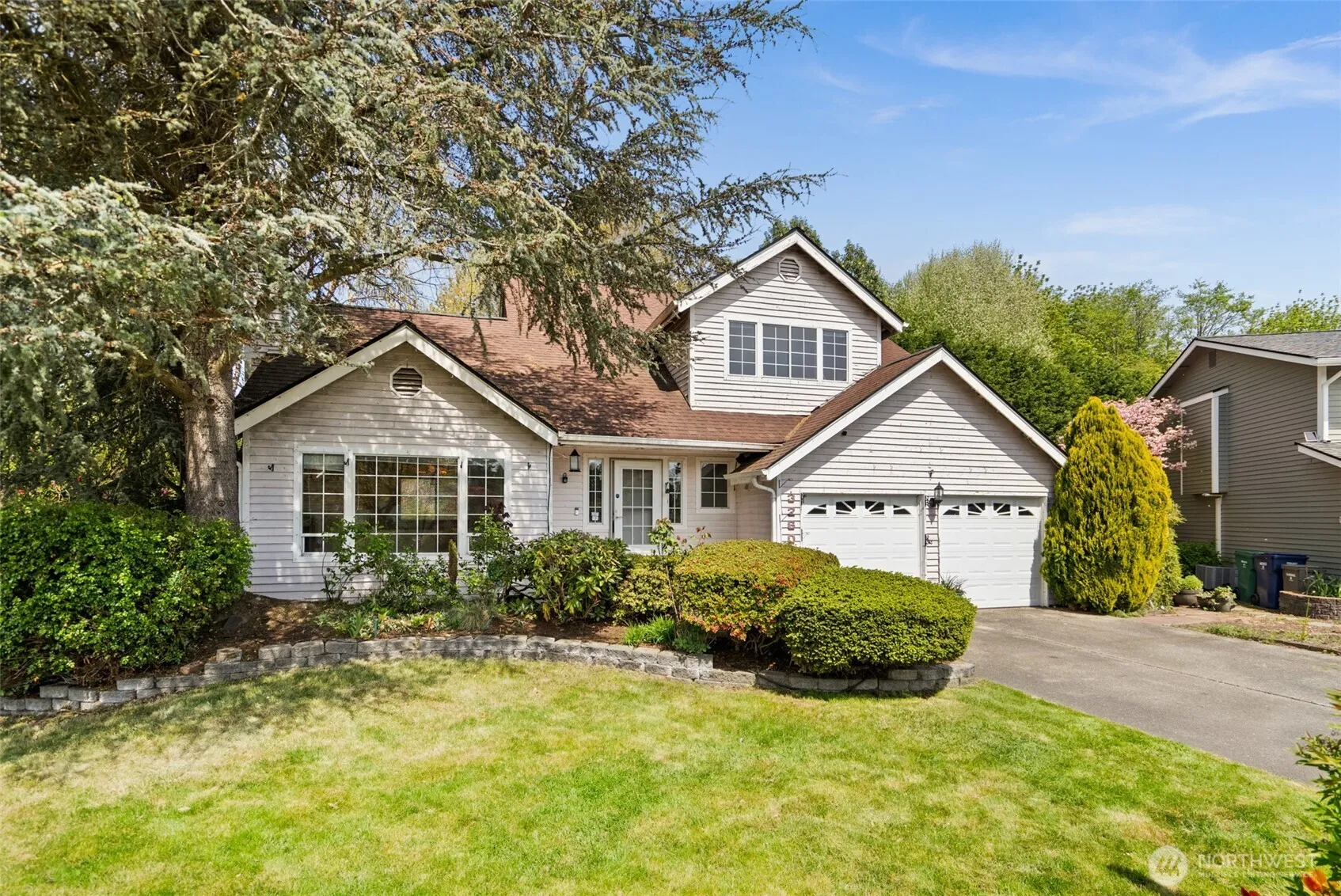 Property photo for 32603 46th Court Sw, Federal Way photo 2