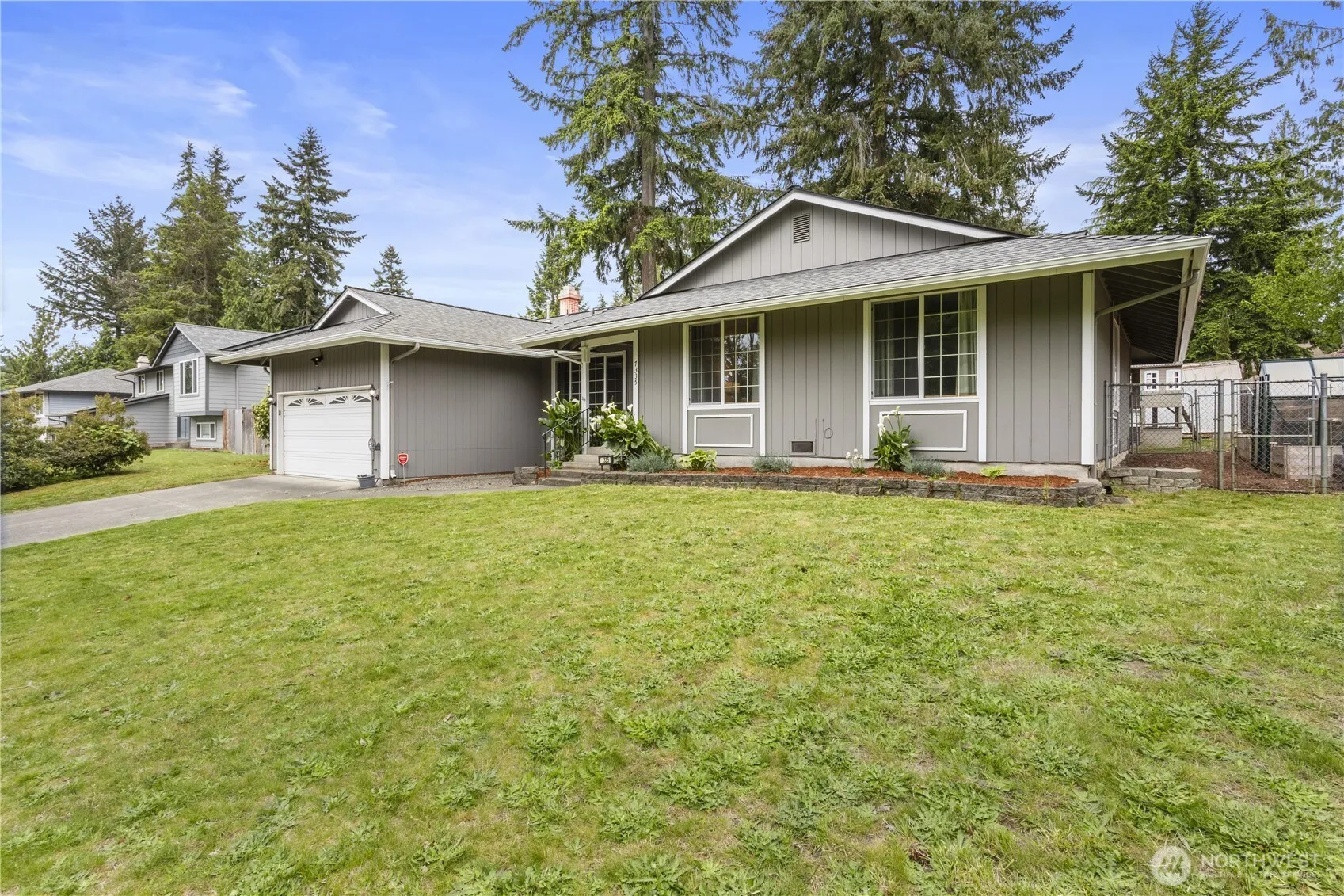 Property photo for 7335 Aegean Boulevard Ne, Bremerton photo 2