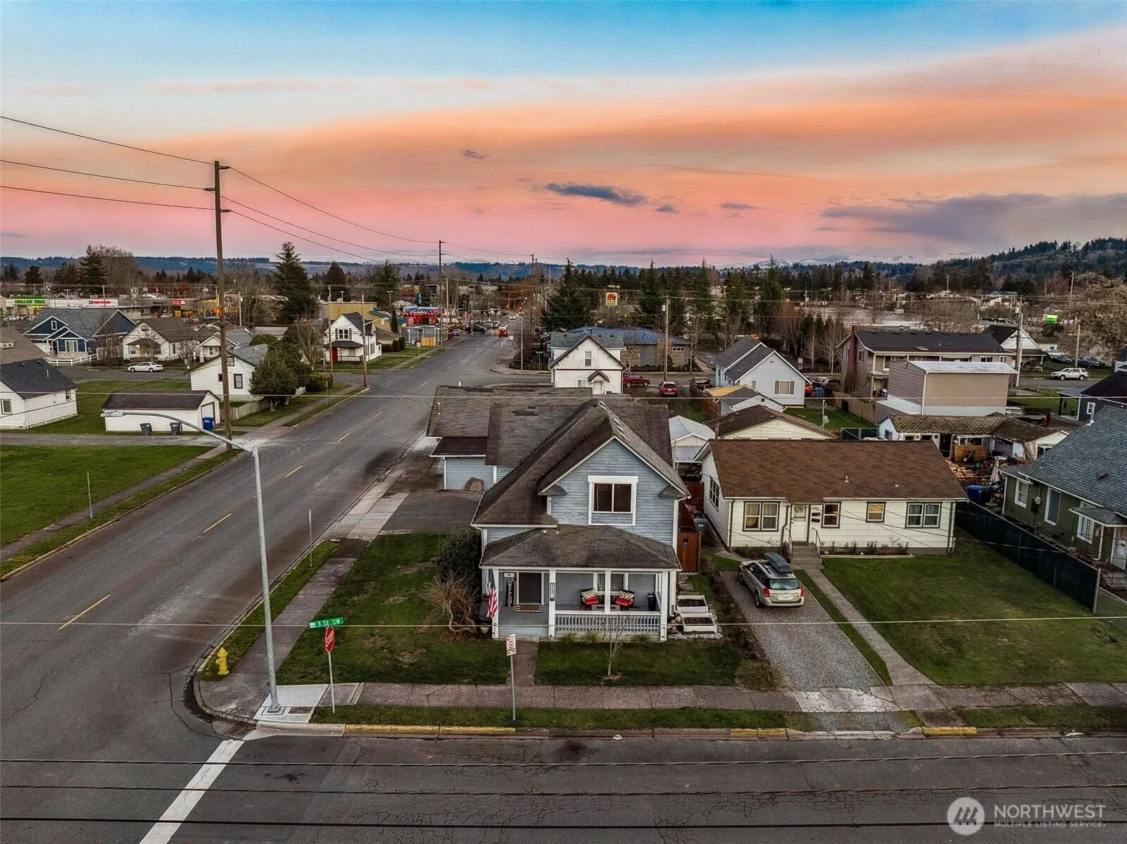 Property photo for 703 3rd Street Sw, Puyallup