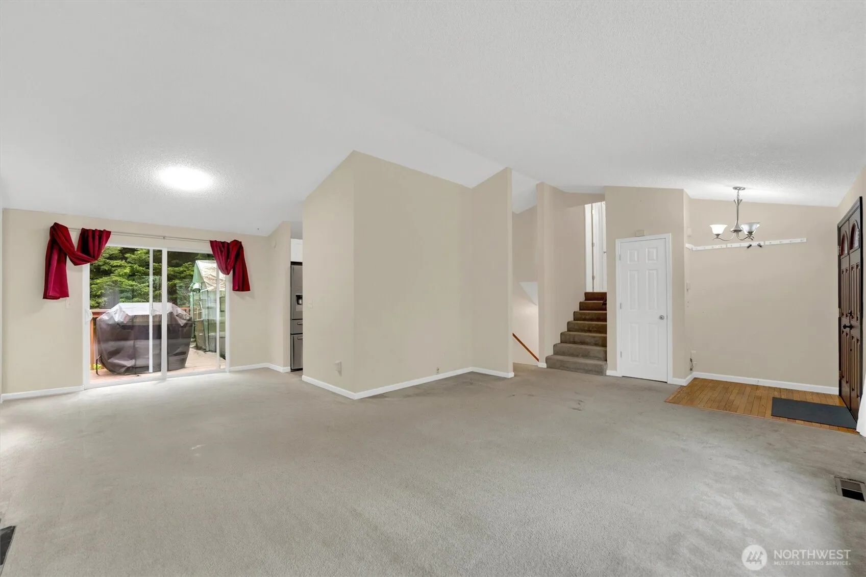 Property photo for 3130 S 368th Street, Federal Way photo 4