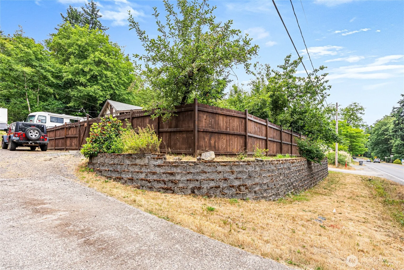 Property photo for 4403 Perry Avenue Ne, Bremerton photo 2