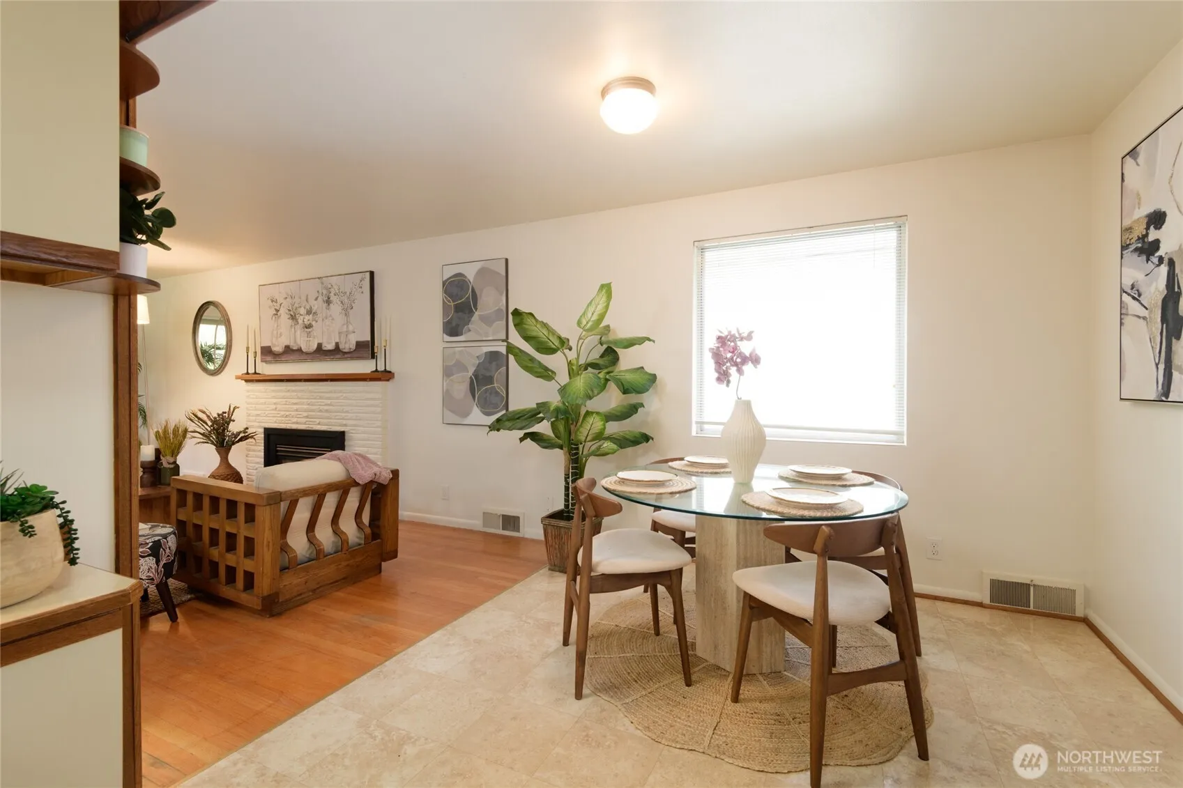Property photo for 12223 4th Avenue Nw, Seattle photo 4