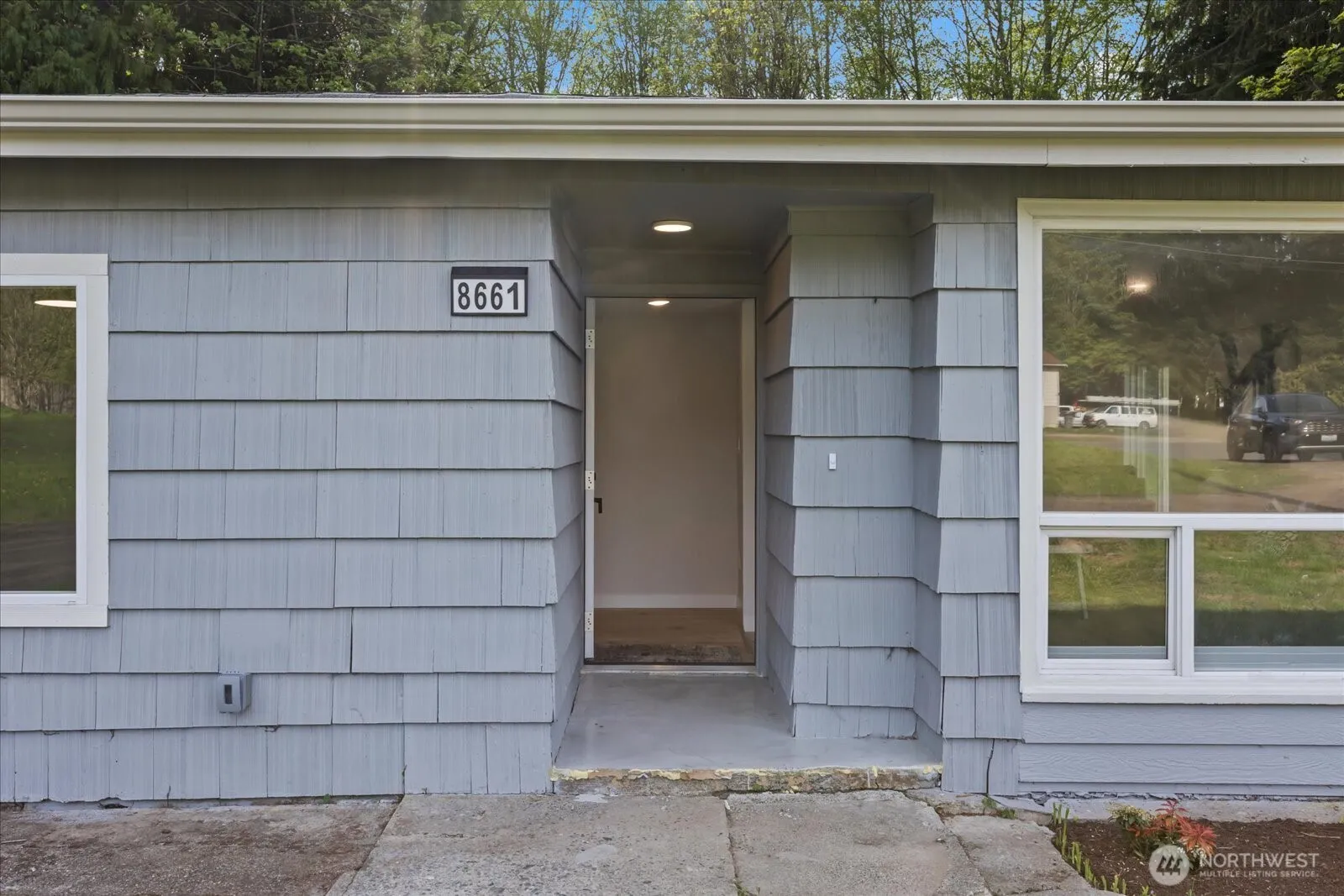 Property photo for 8661 State Highway 303 Ne, Bremerton photo 3