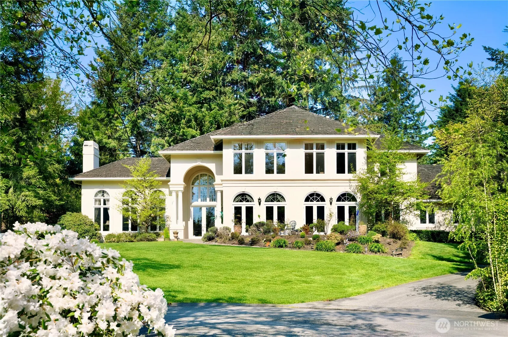 13646 Ne 37th Pl, Bellevue