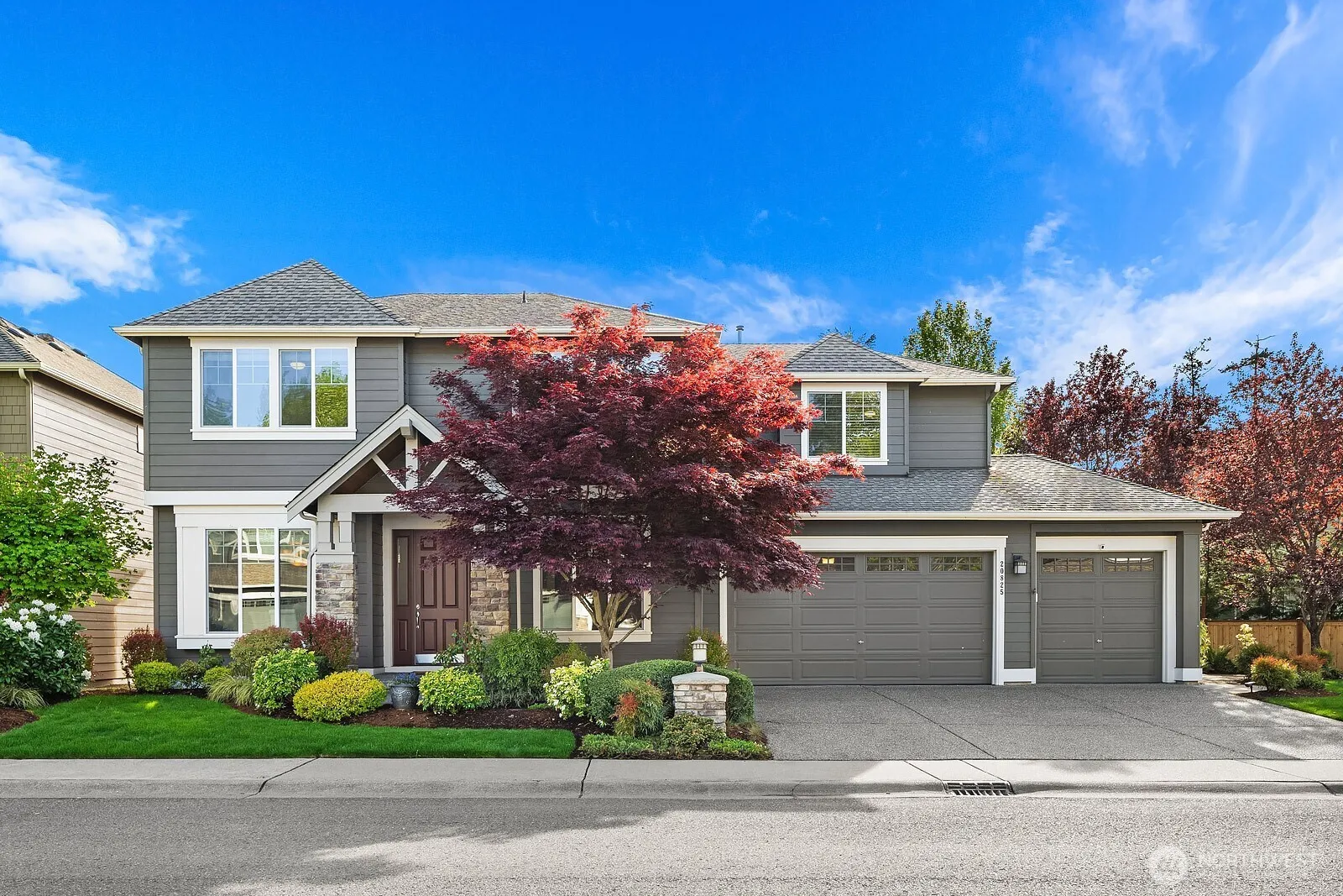 20825 Se 18th Place, Sammamish