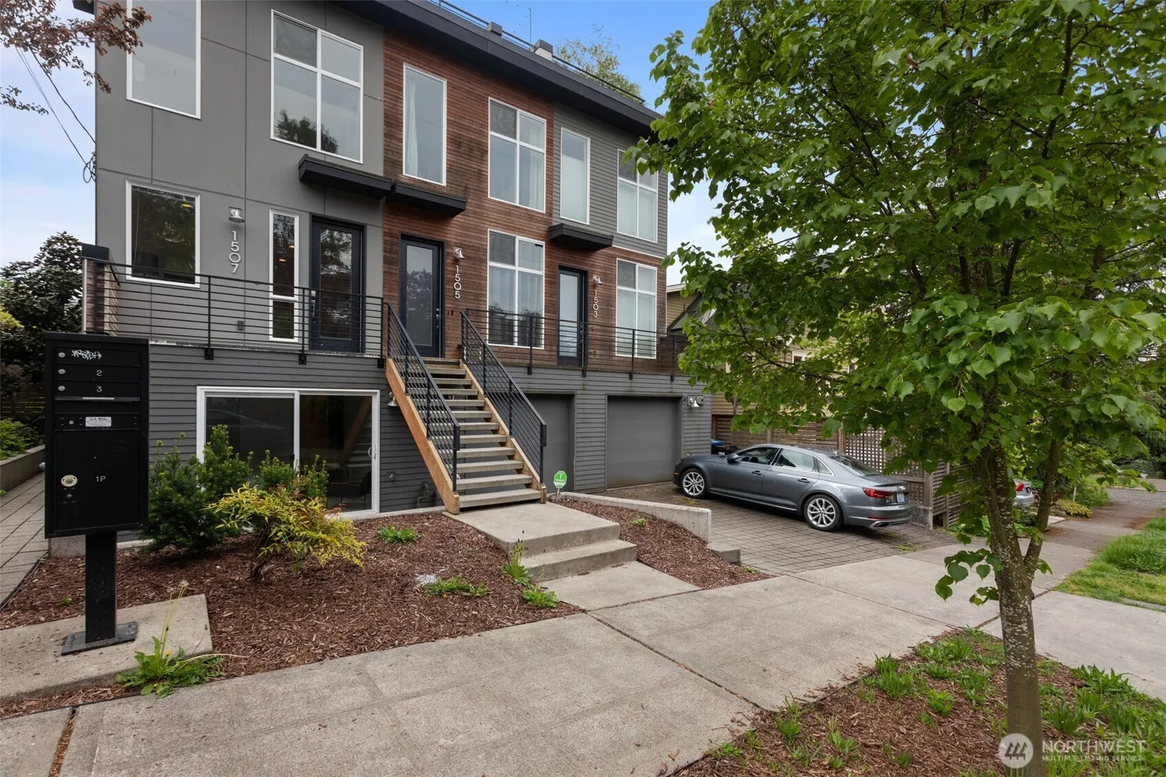 Property photo for 1507 E Spruce Street, Seattle