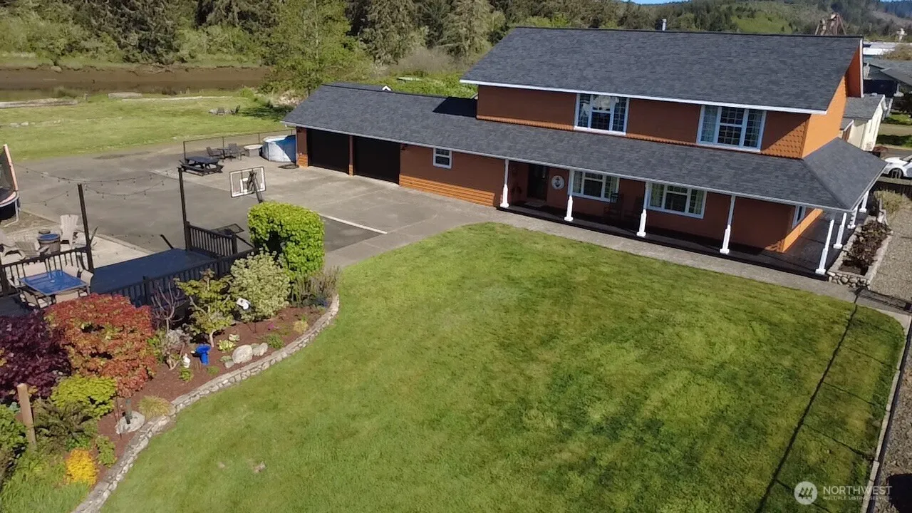 Property photo for 2025 Panama Avenue, Hoquiam