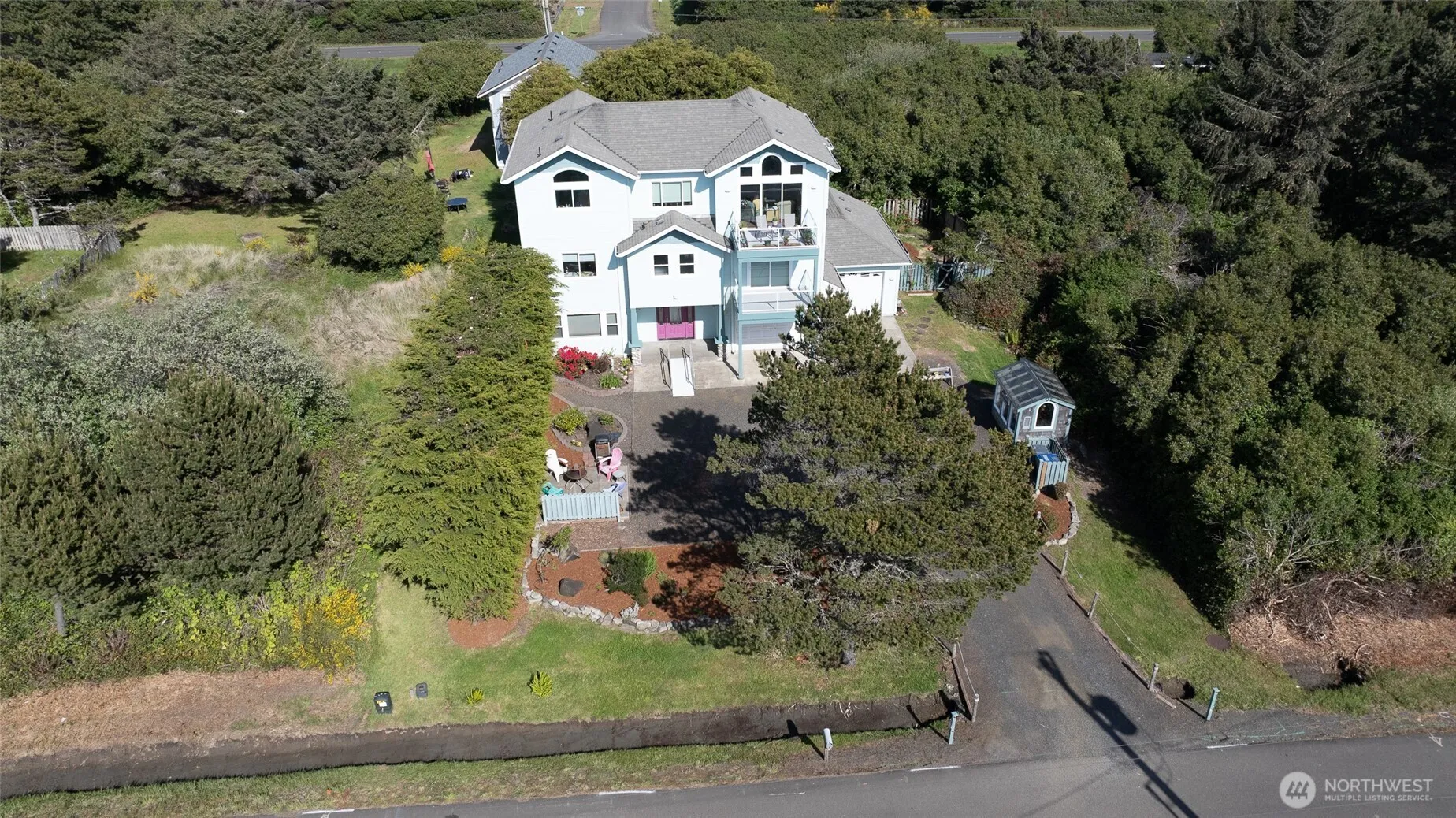 Property photo for 272 Sand Dune Avenue Nw, Ocean Shores photo 2
