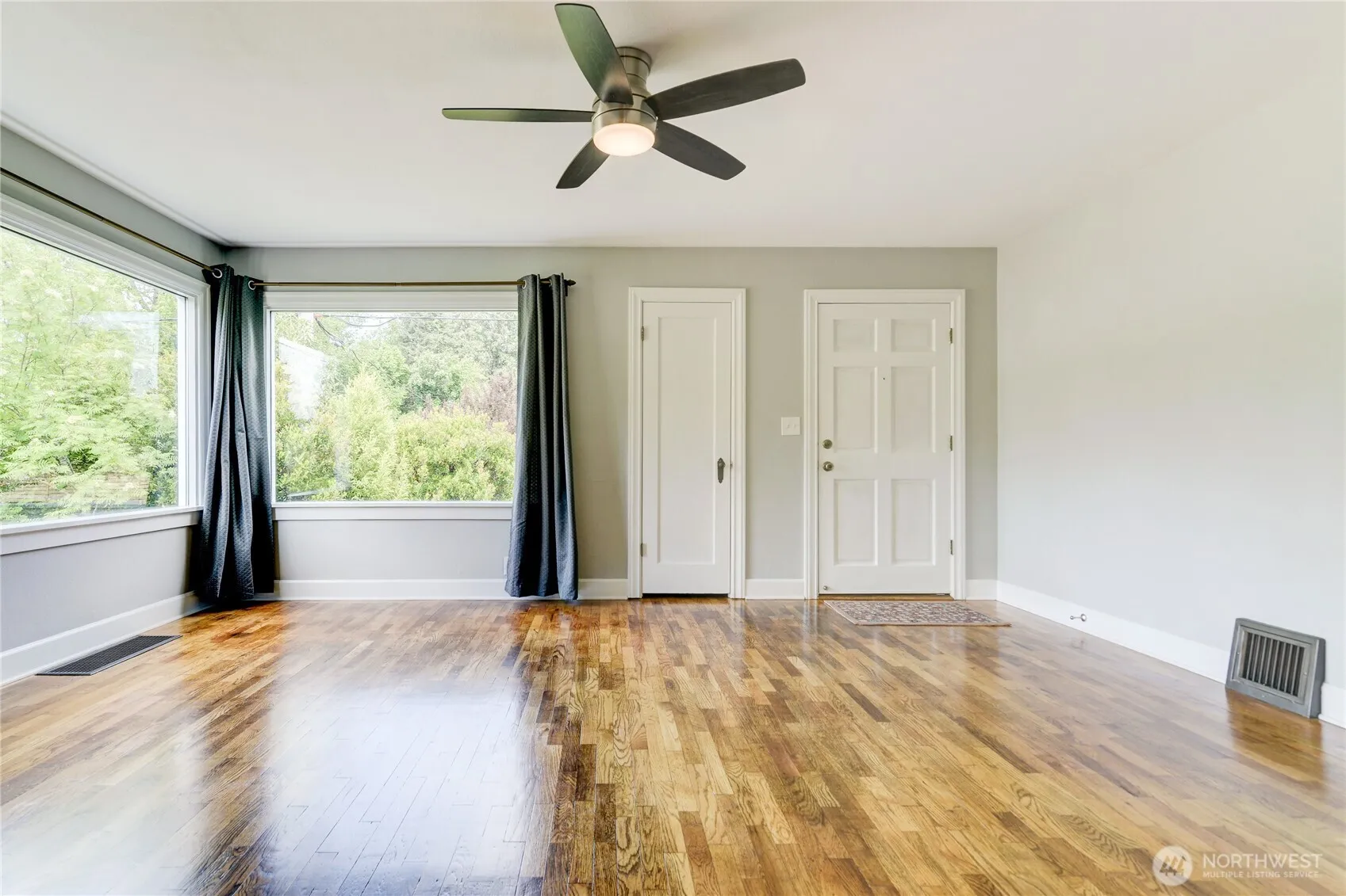 Property photo for 1727 Conger Avenue Nw, Olympia photo 3