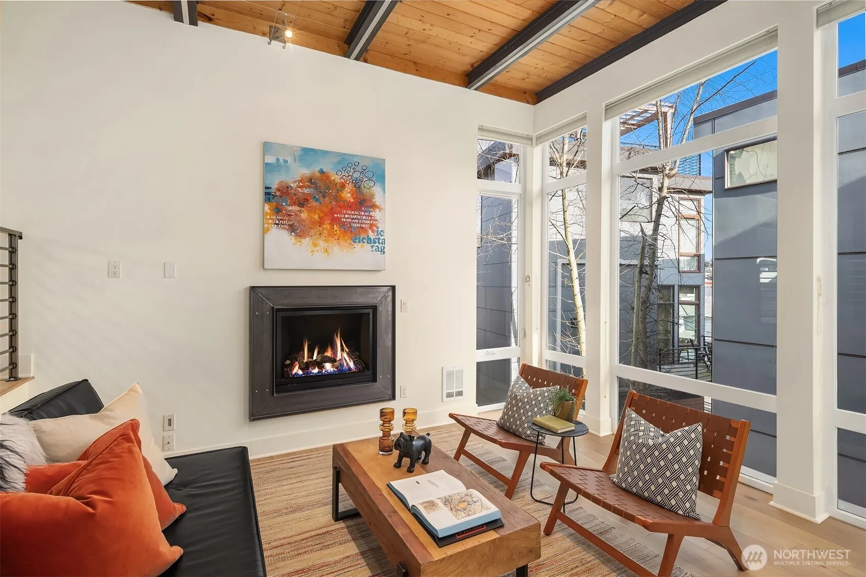 Property photo for 2635 22nd Avenue W #b, Seattle photo 3