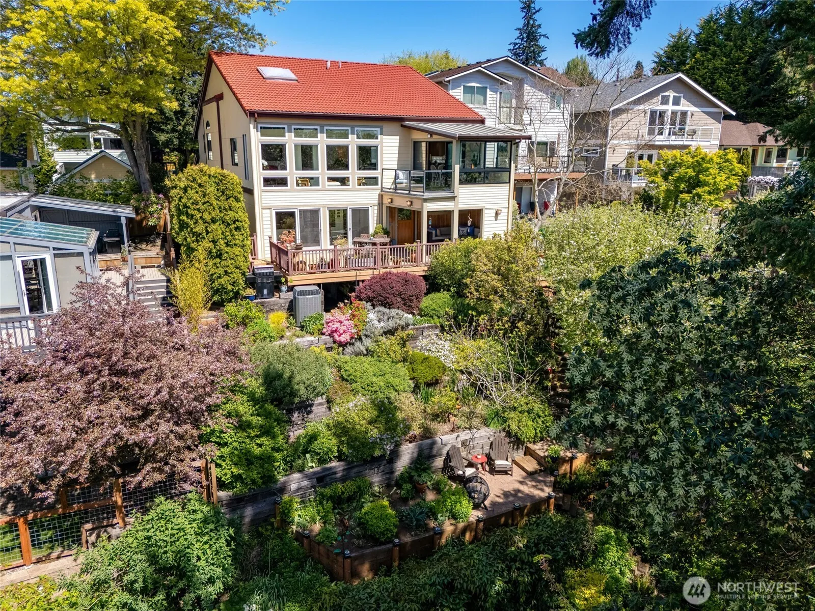 Property photo for 4215 Sw Sullivan Street, Seattle photo 2