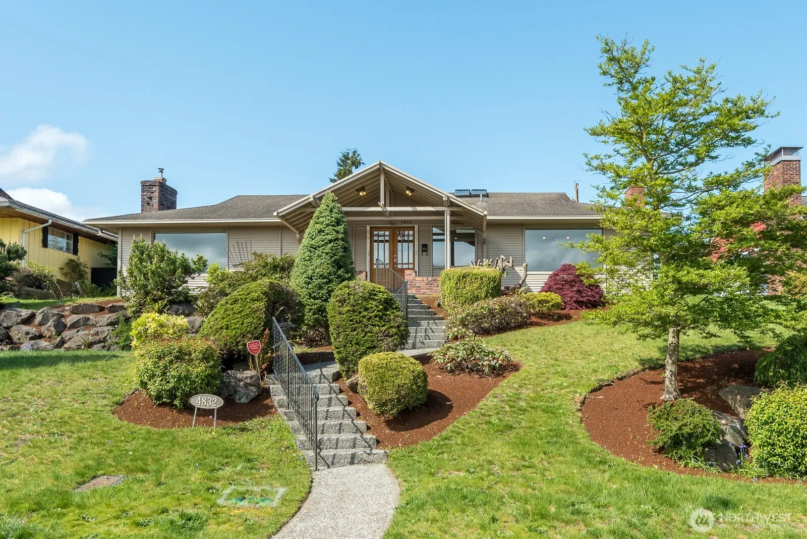 4832 Delaware Avenue, Everett