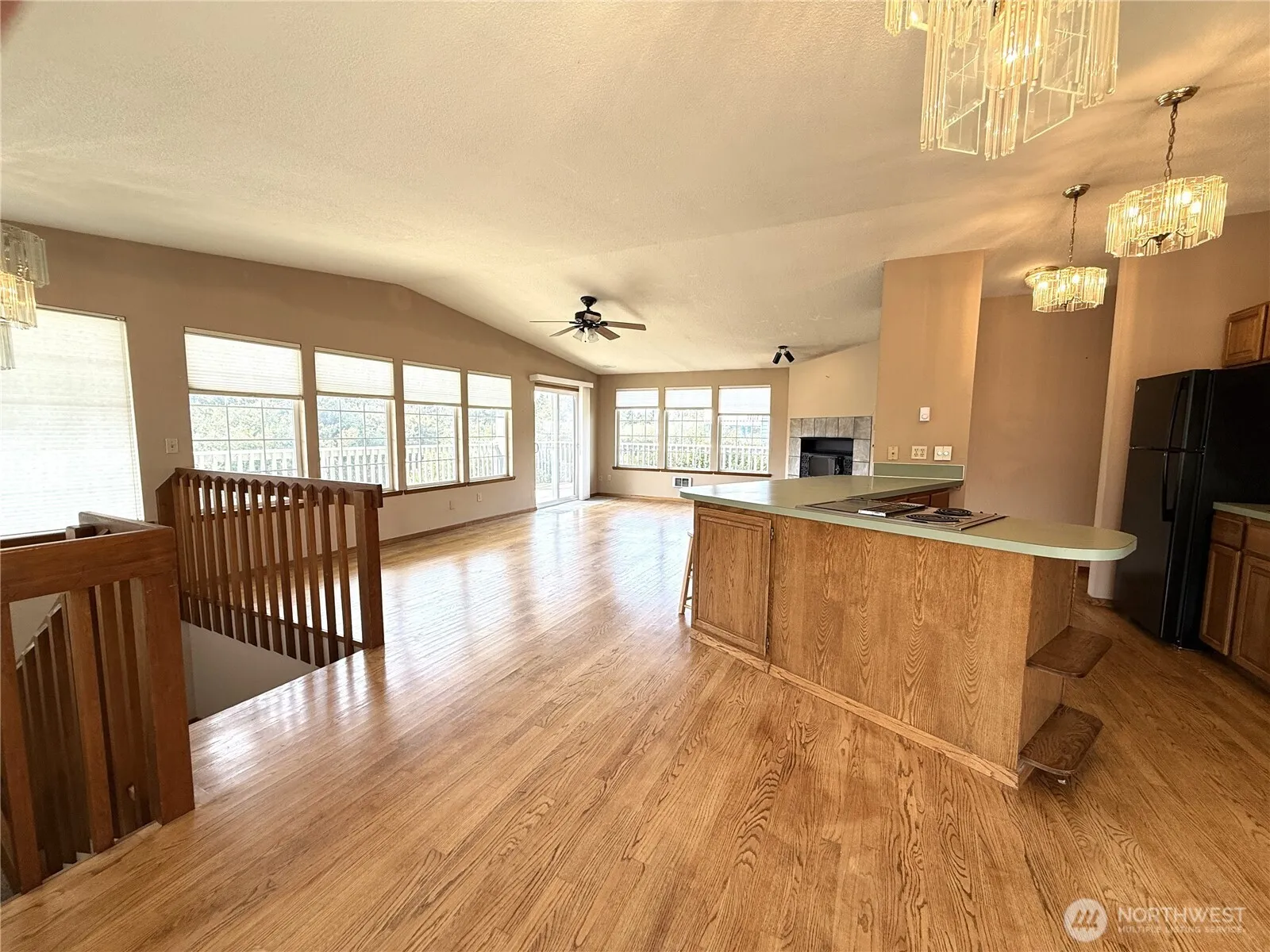 Property photo for 712 S Sand Dune Avenue Sw, Ocean Shores photo 3