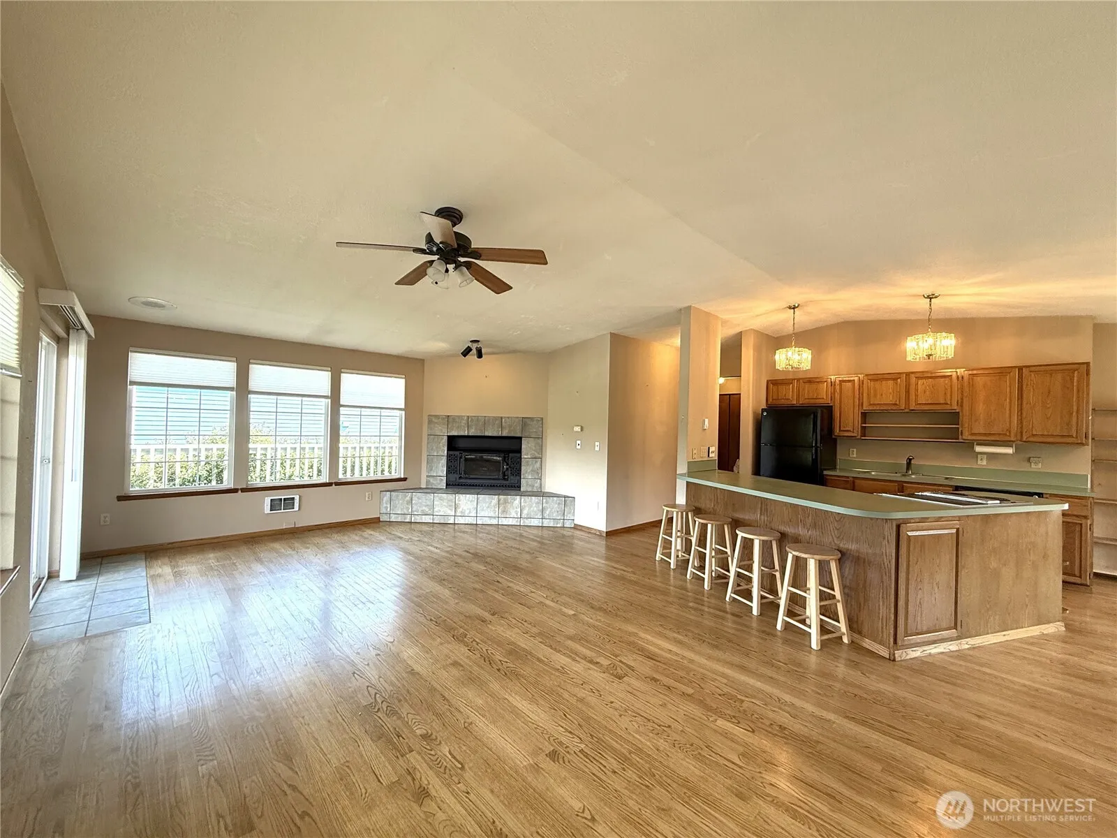 Property photo for 712 S Sand Dune Avenue Sw, Ocean Shores photo 5