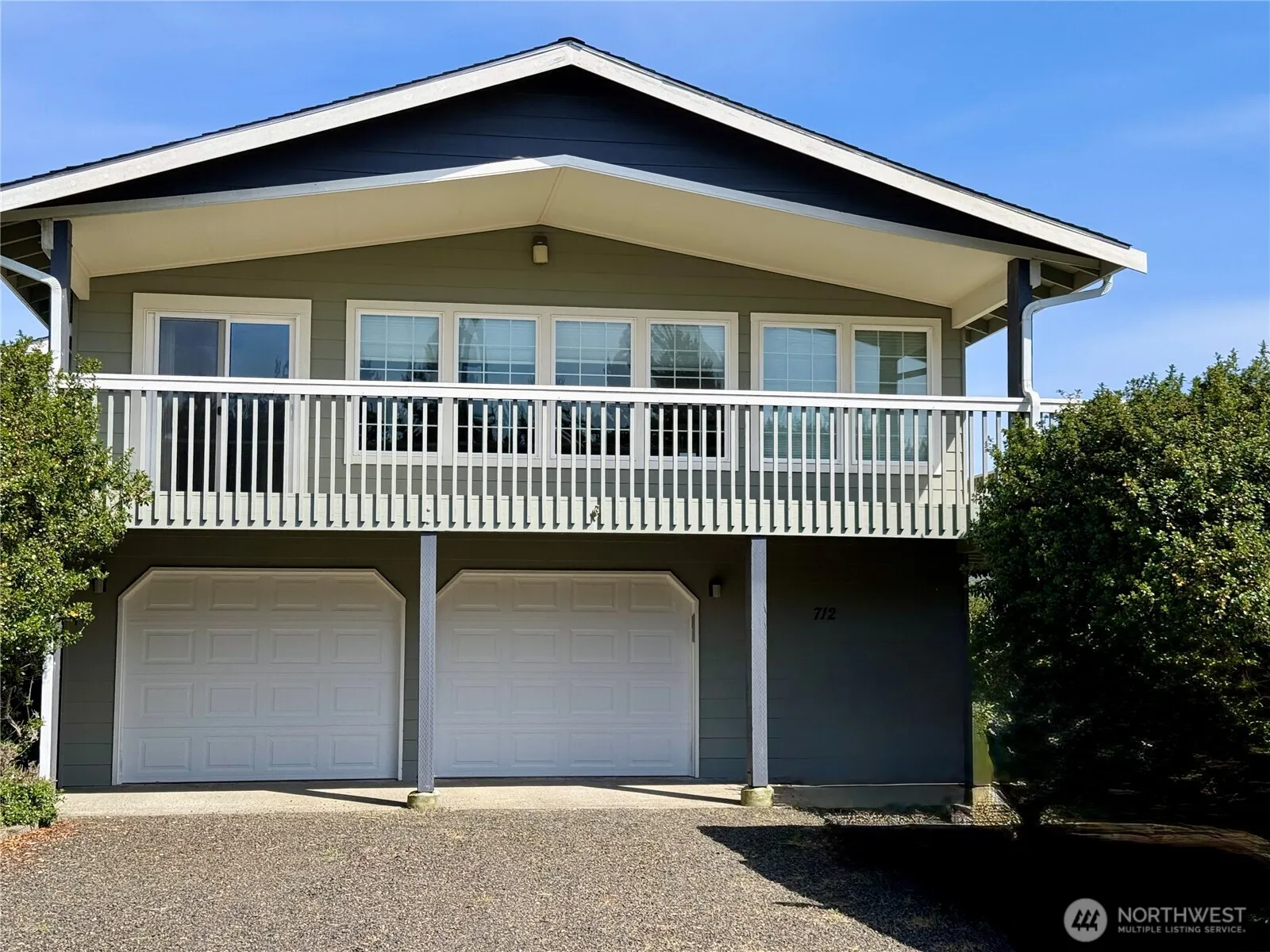 Property photo for 712 S Sand Dune Avenue Sw, Ocean Shores