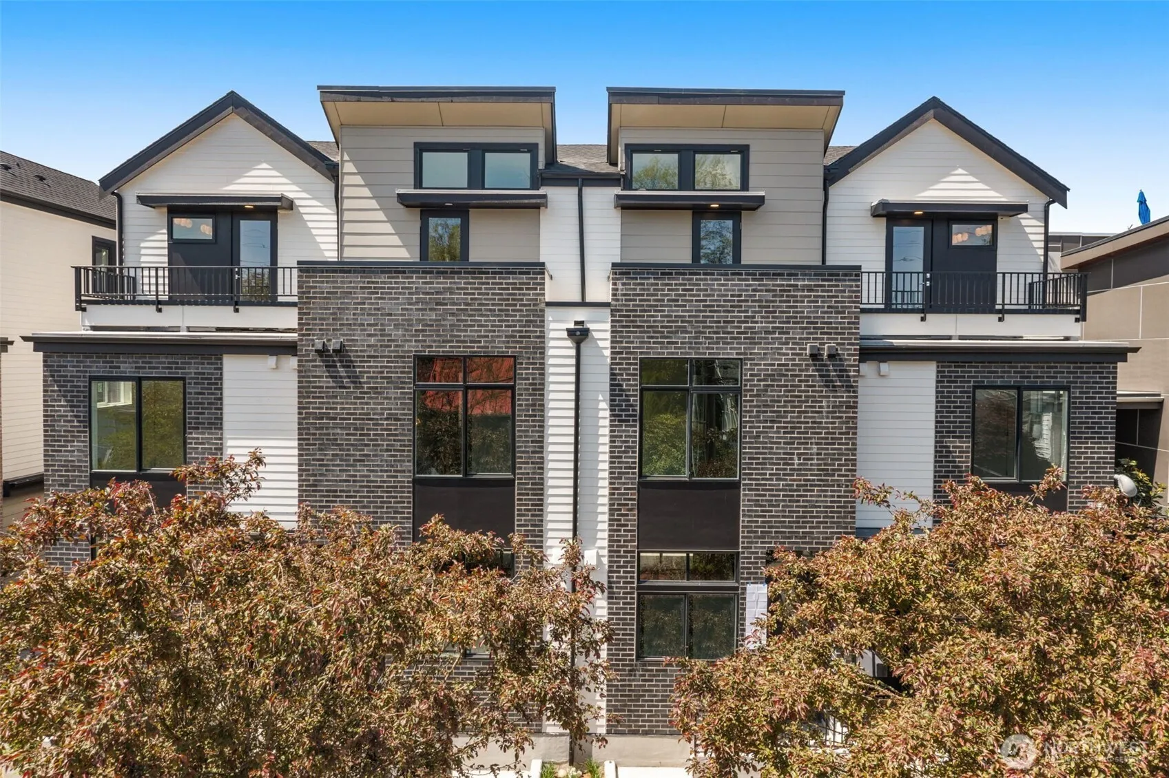 8341 C 12th Avenue Nw, Seattle, Washington 98117