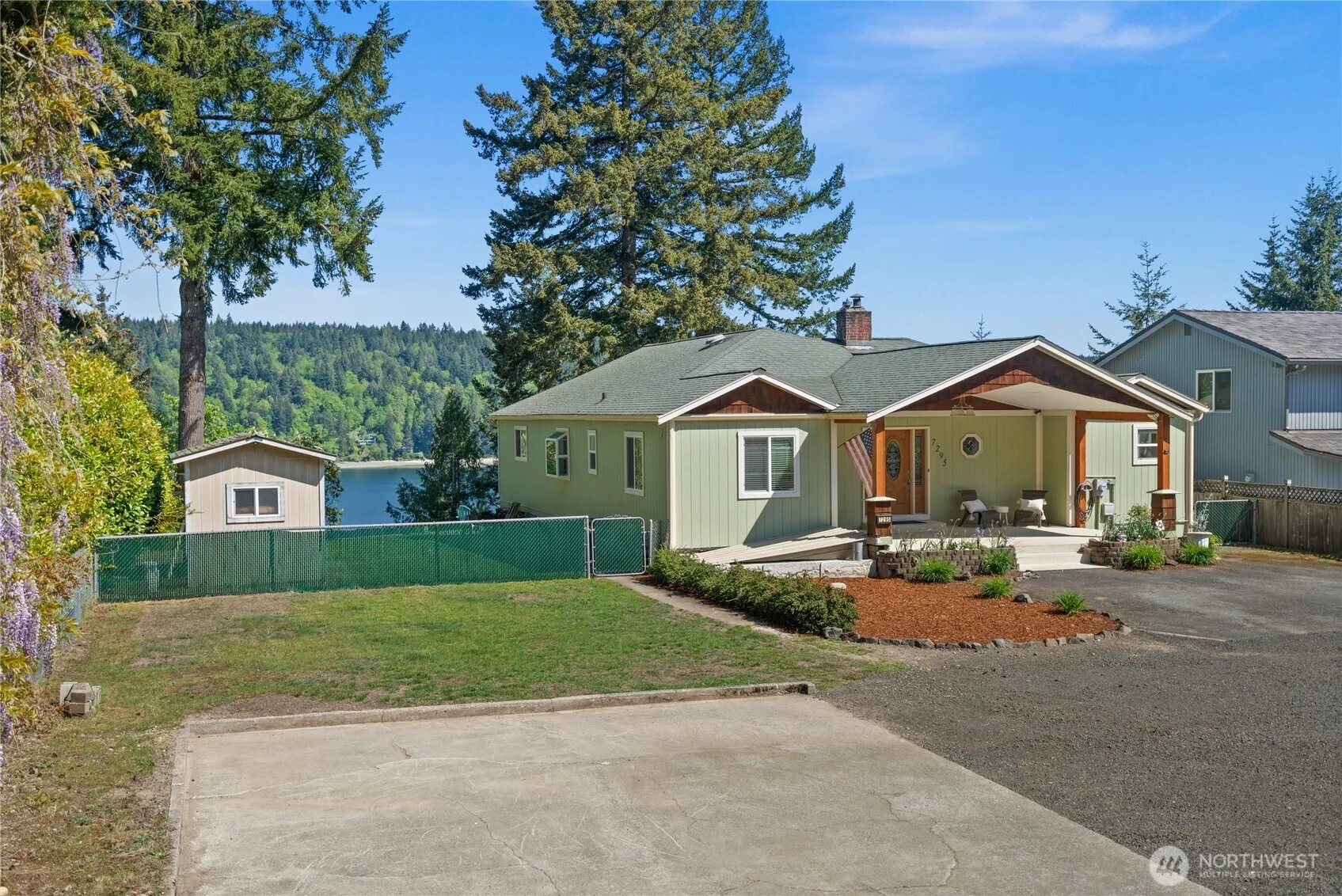 Property photo for 7295 Navajo Trail Ne, Bremerton photo 4