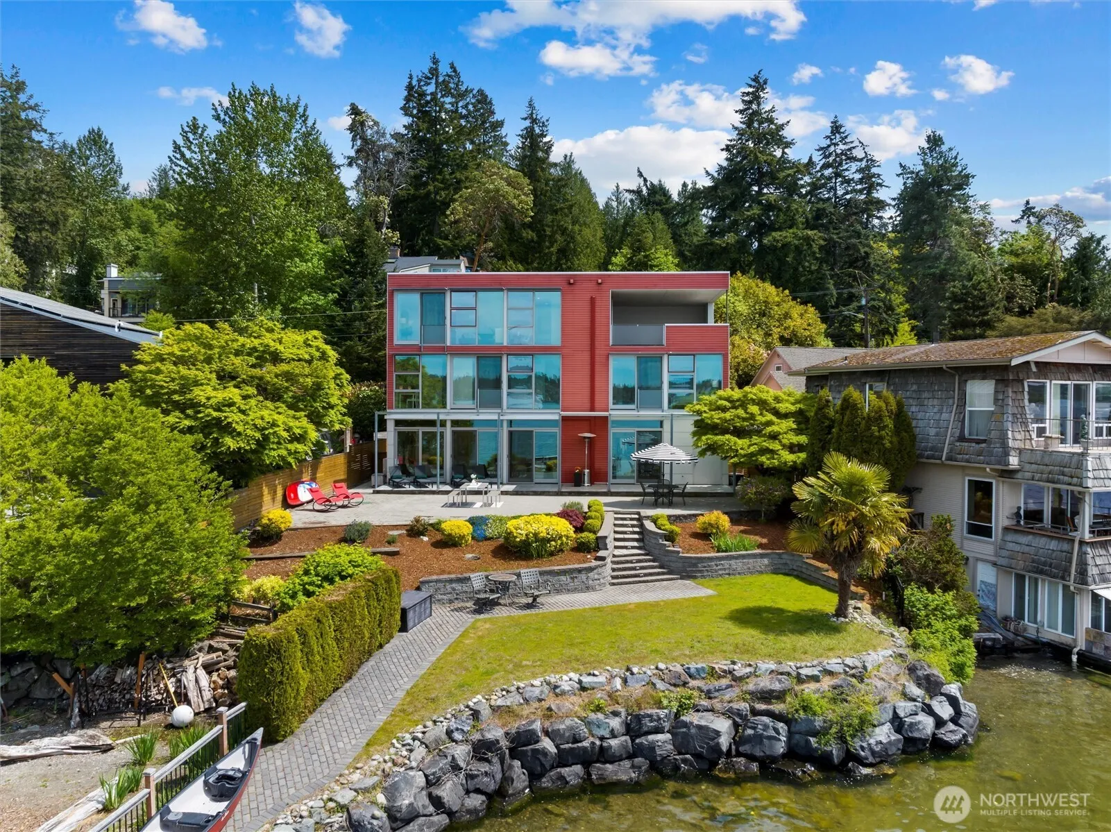 11807 Holmes Point Drive Ne, Kirkland