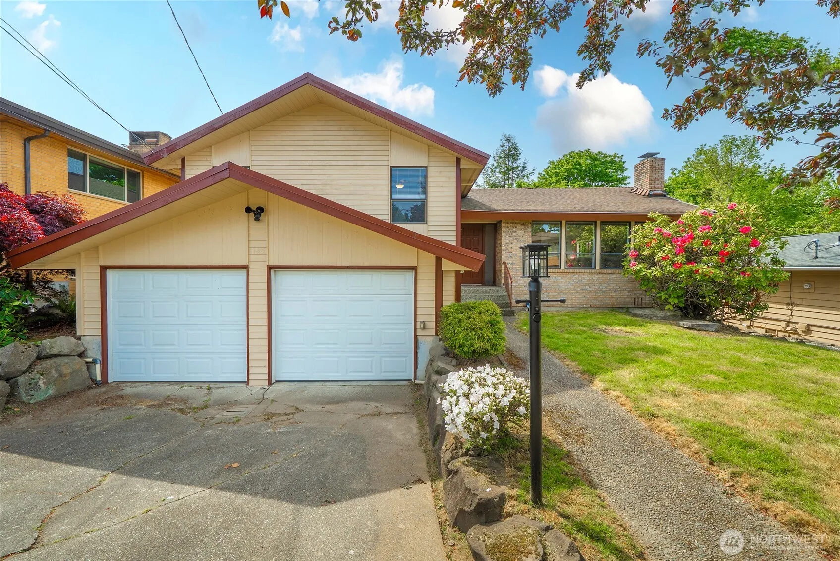 Property photo for 11815 77th Avenue S, Seattle photo 3