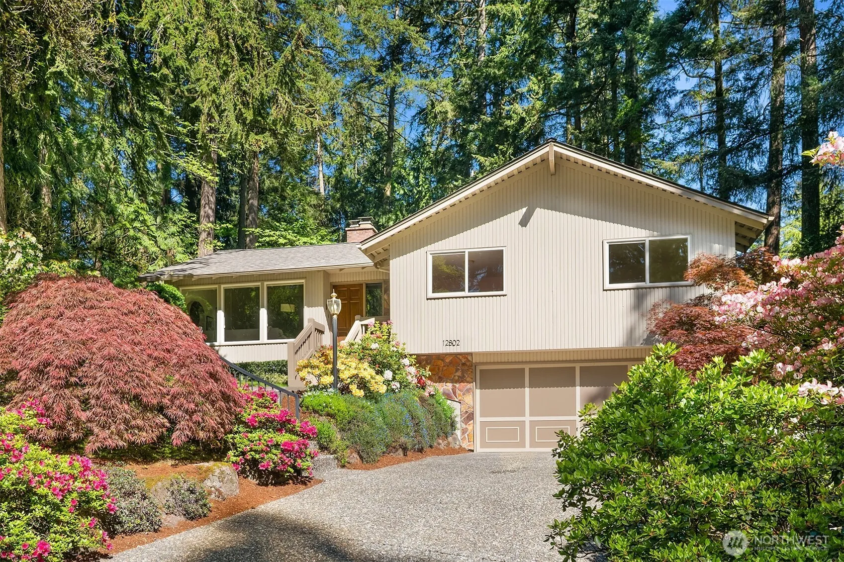 12802 Ne 26th Place, Bellevue