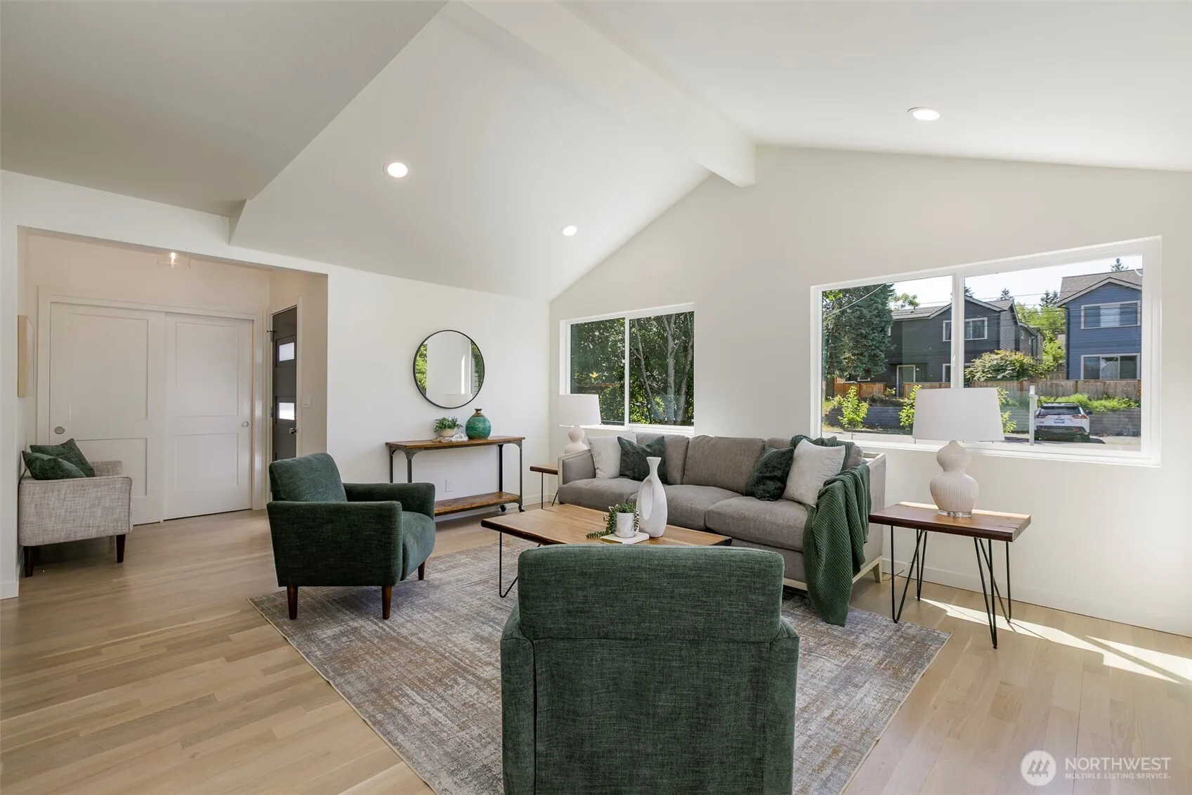 Property photo for 1042 Ne 100th Street, Seattle photo 5
