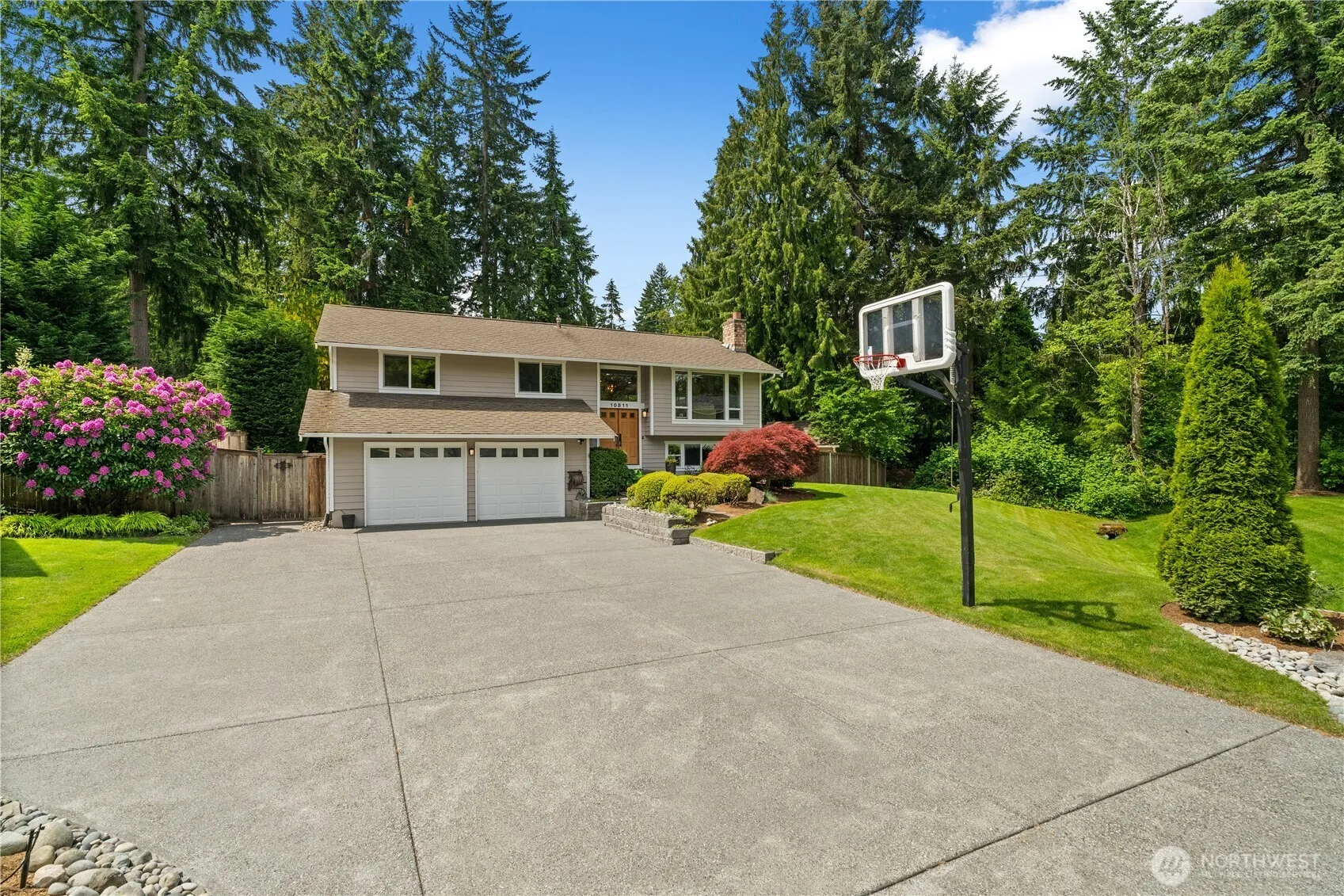 Property photo for 10811 164th Place Ne, Redmond