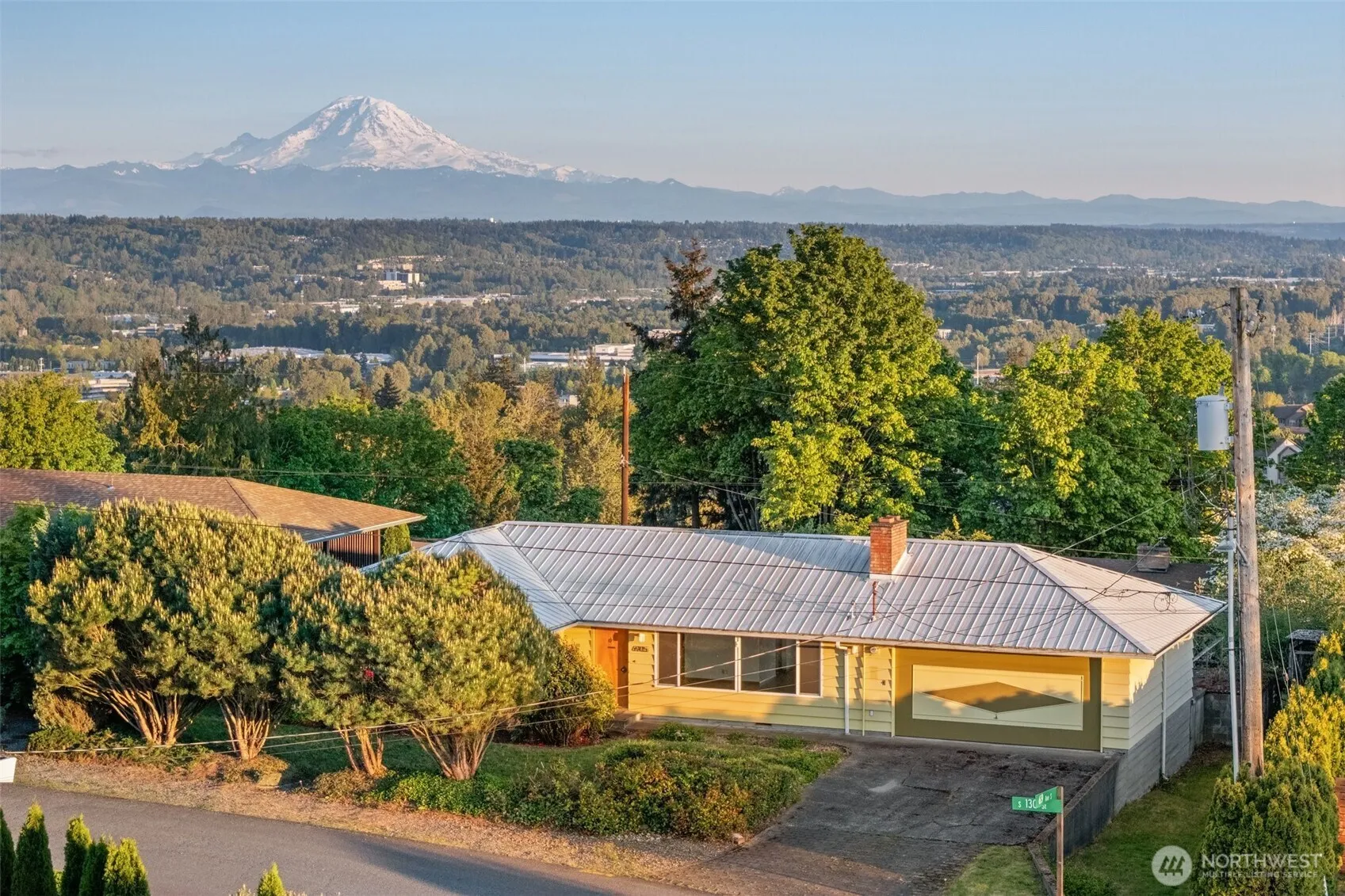 Property photo for 6905 S 130th Street, Seattle