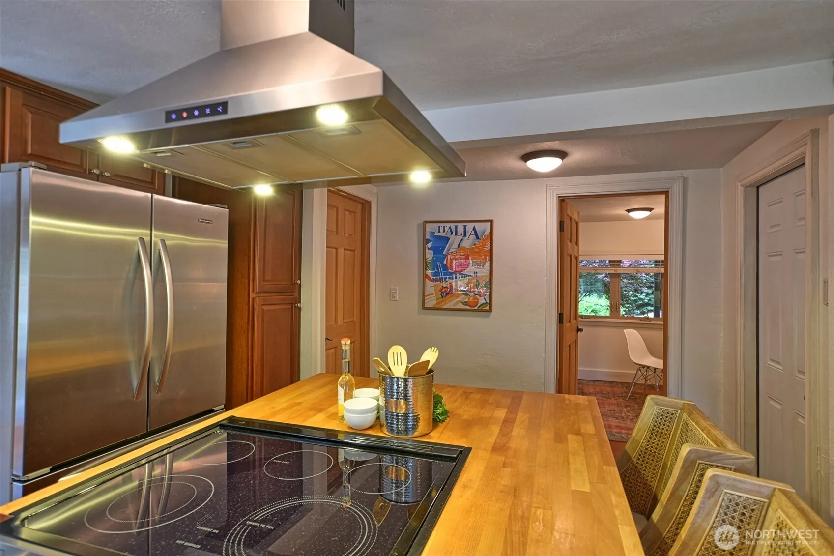 Property photo for 10733 14th Avenue Ne, Seattle photo 5