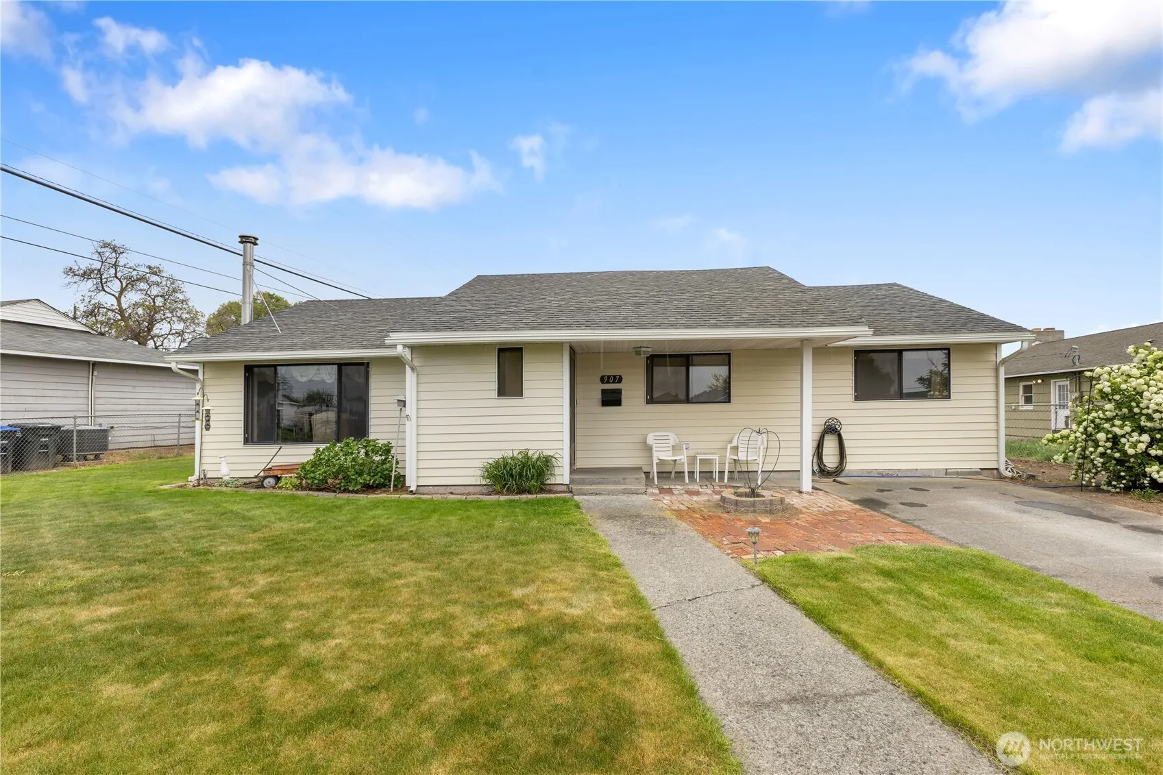 Property photo for 907 E Cherry, Moses Lake