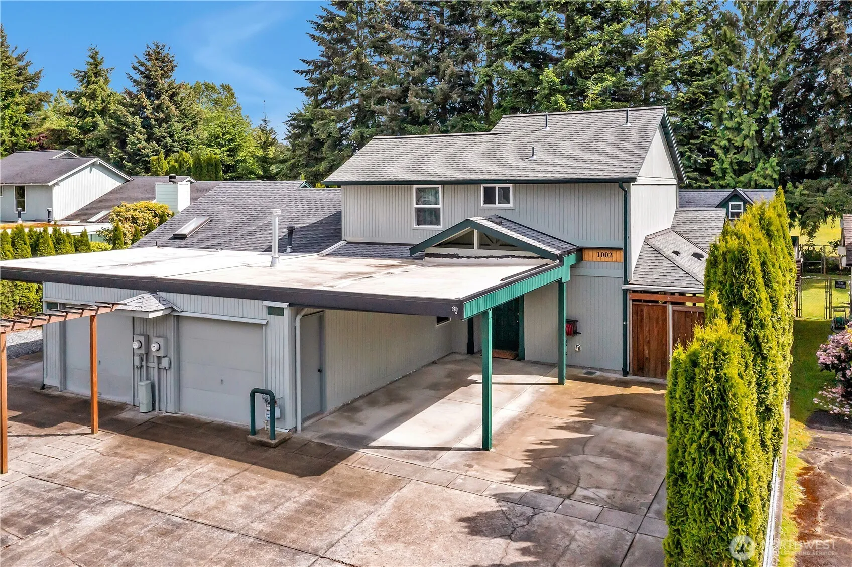 Property photo for 1002 30th Street Ne, Auburn
