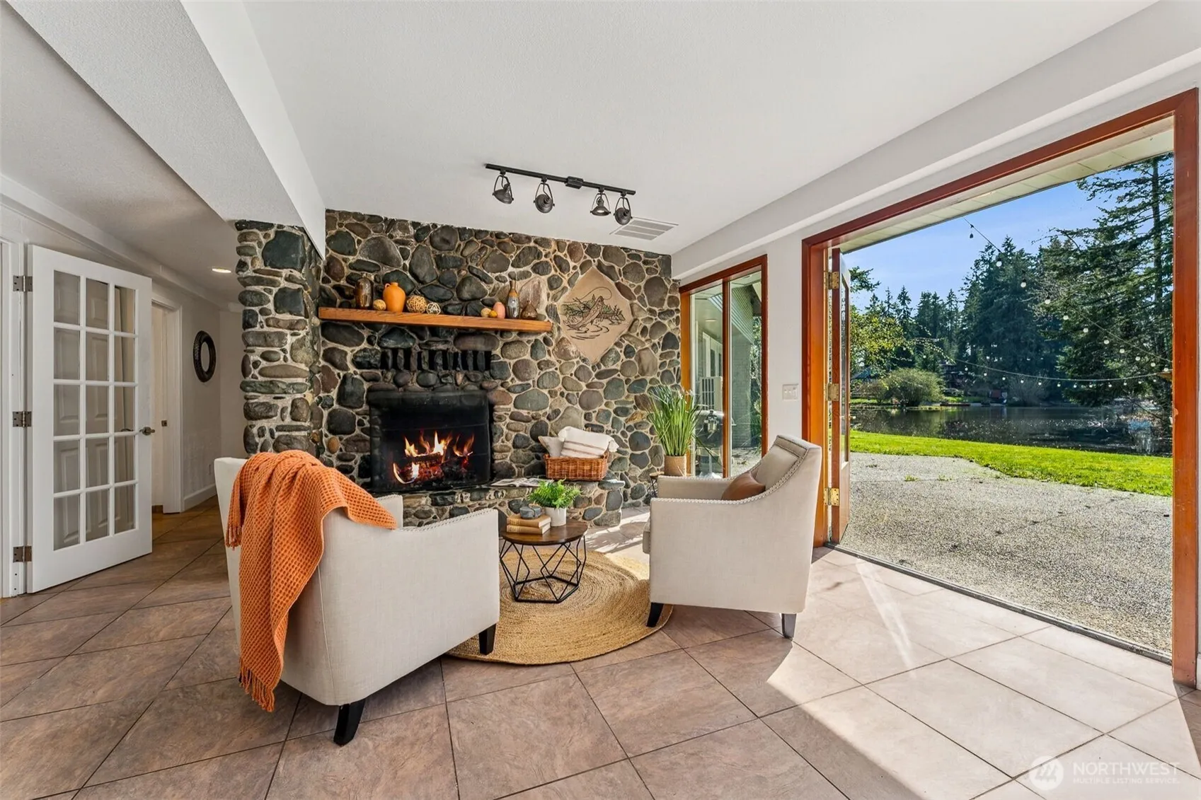 Property photo for 6813 193rd Avenue E, Bonney Lake photo 3