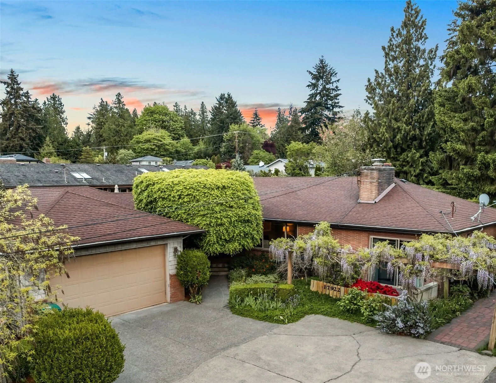 Property photo for 17922 Marine View Drive Sw, Normandy Park