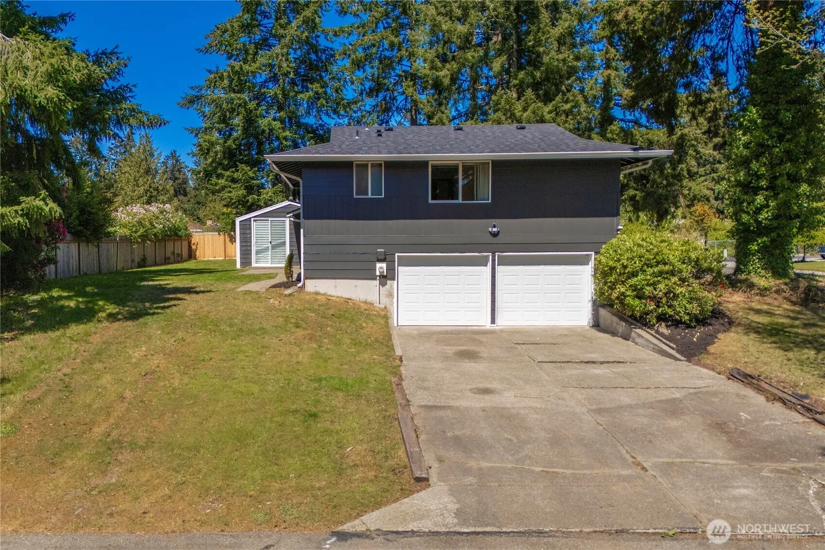 Property photo for 10714 111th Avenue Sw, Tacoma photo 3