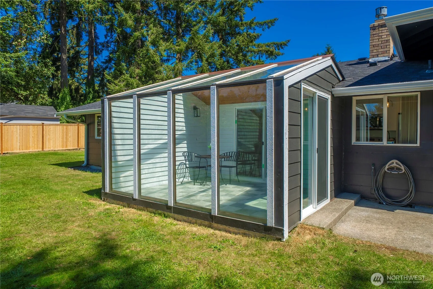 Property photo for 10714 111th Avenue Sw, Tacoma photo 5