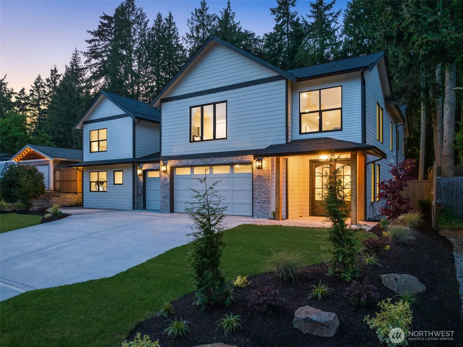 Property photo for 10606 Ne 137th Place, Kirkland