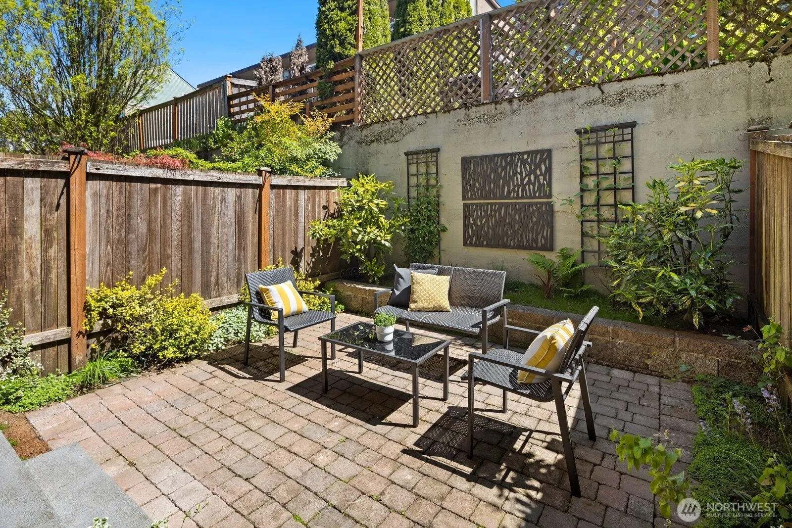 Property photo for 216 A 12th Avenue E, Seattle photo 4