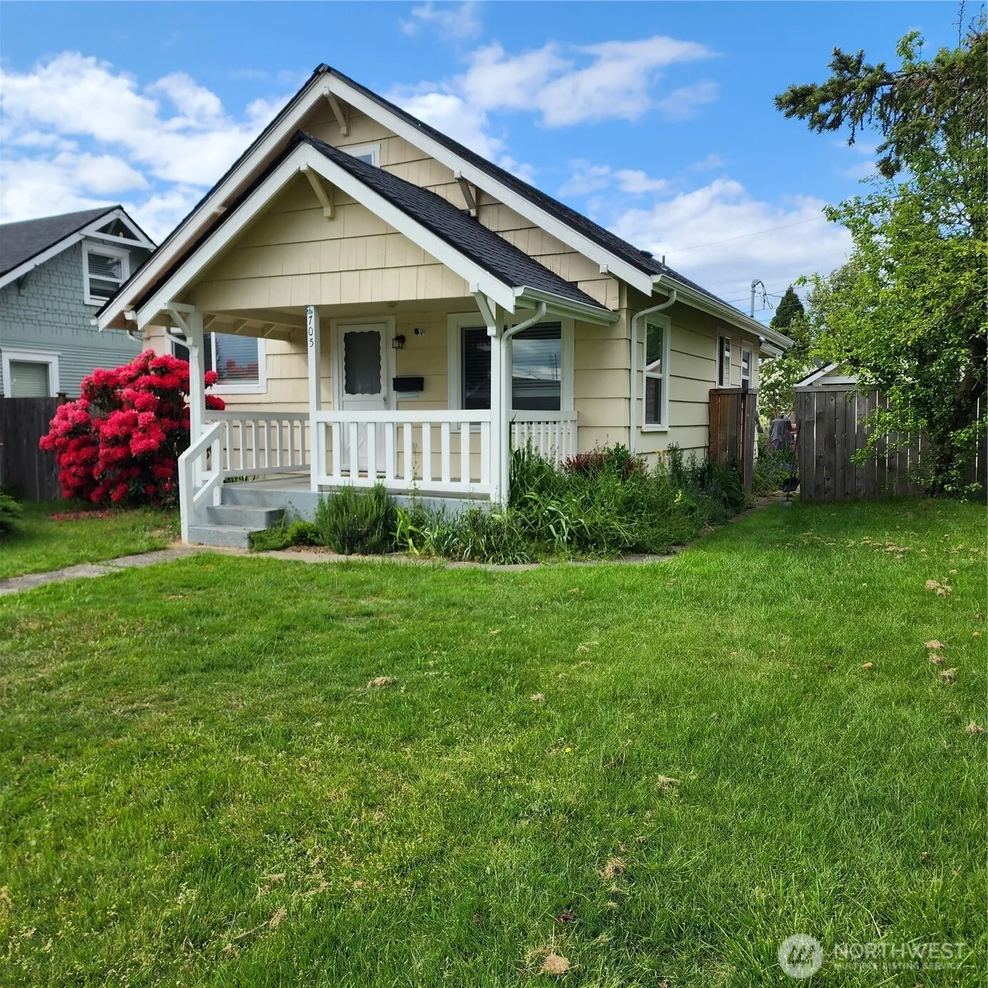 Property photo for 705 E 54th Street, Tacoma photo 2