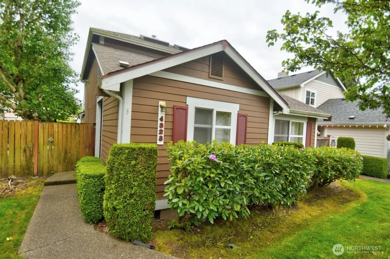 Property photo for 4323 Beaumont Lane Se, Lacey photo 2