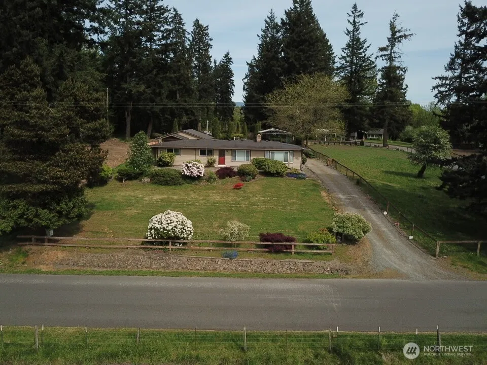 Property photo for 39418 200th Avenue Se, Auburn photo 3