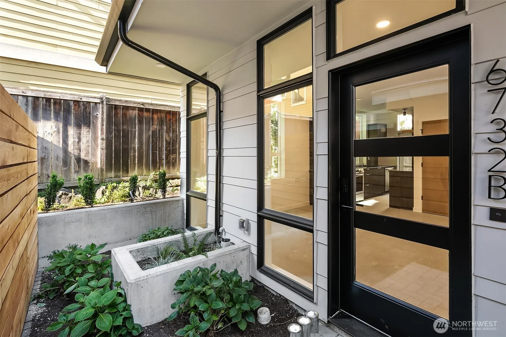 6732 Alonzo Avenue Nw #b, Seattle