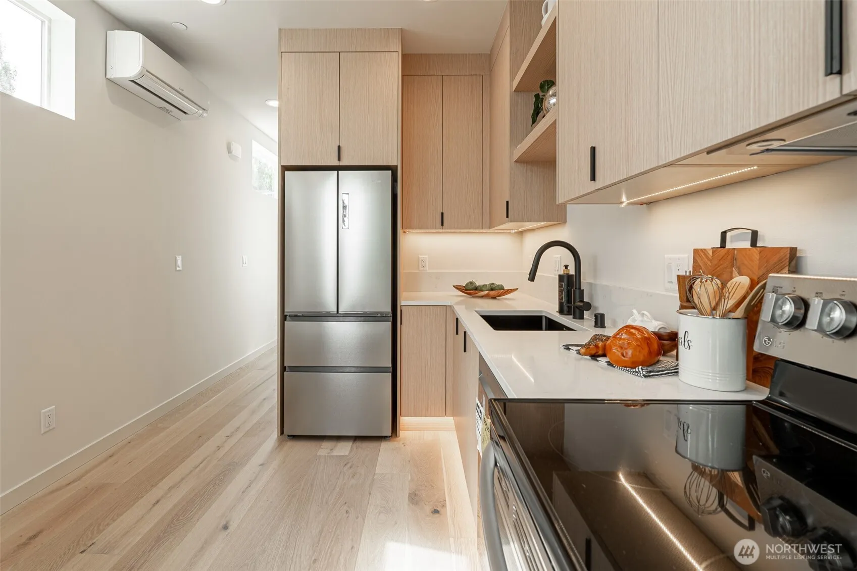 Property photo for 2108 15th Avenue S #c, Seattle photo 5