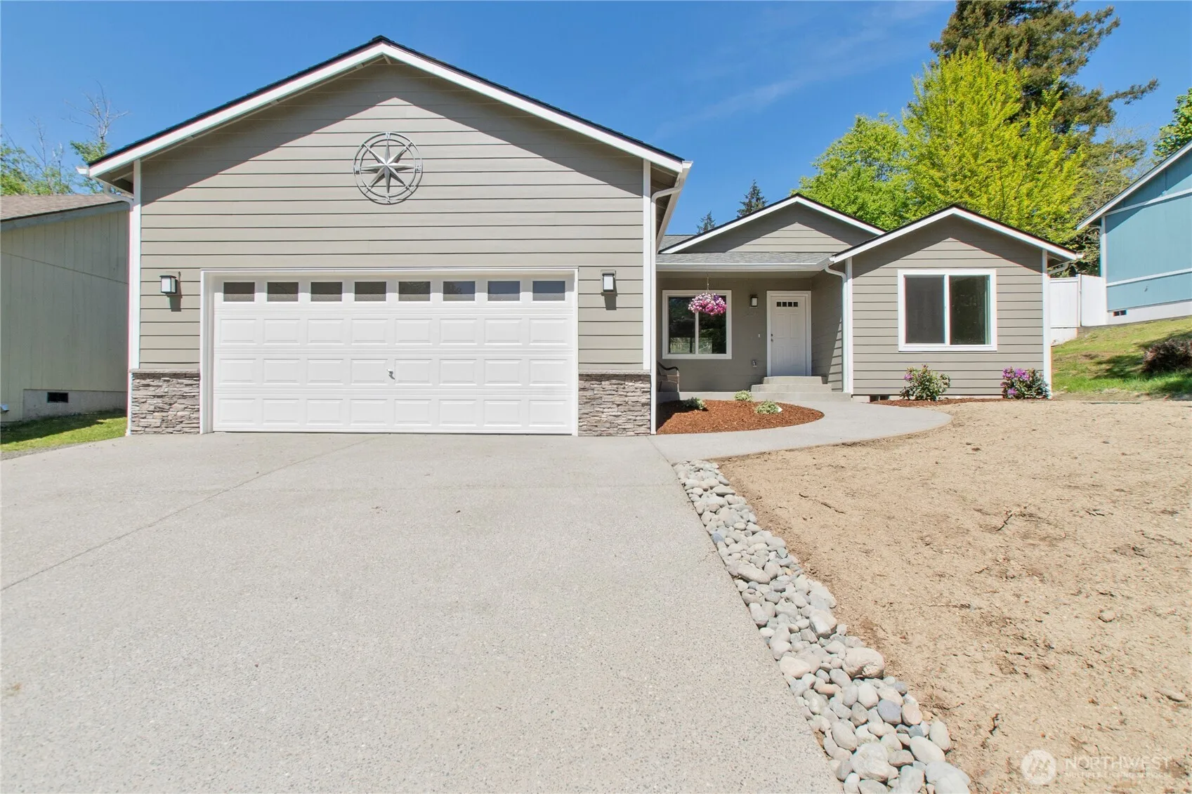 Property photo for 2216 Westwind Drive Nw, Olympia