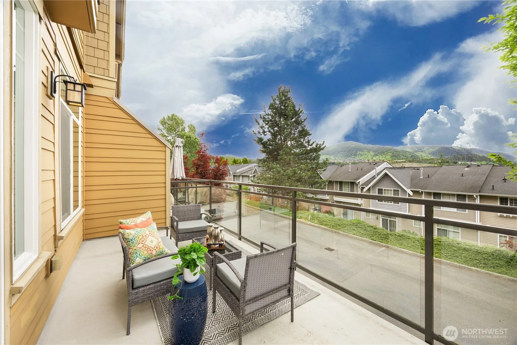 Property photo for 23300 Se Black Nugget Road #m1, Issaquah photo 2
