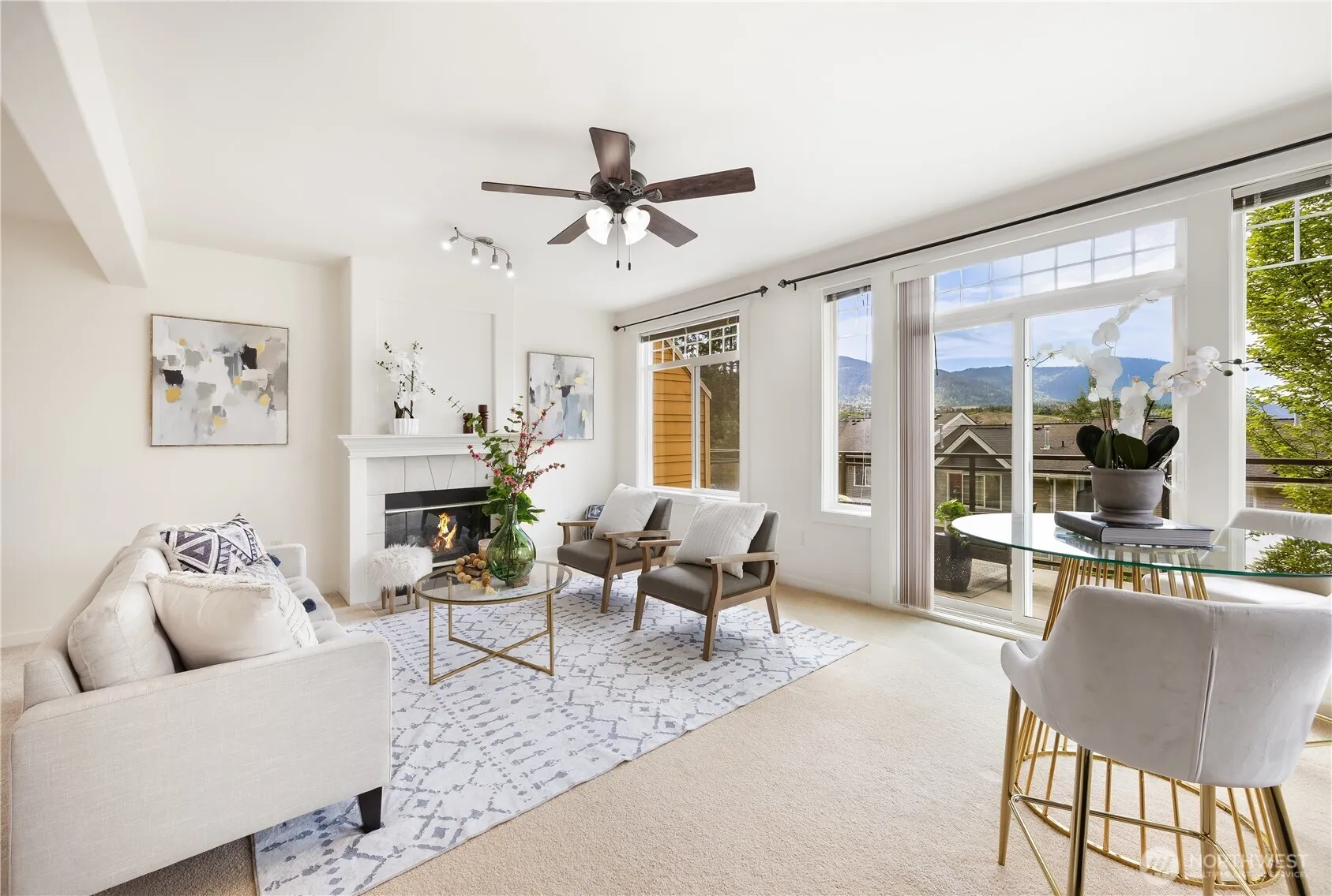 Property photo for 23300 Se Black Nugget Road #m1, Issaquah photo 3