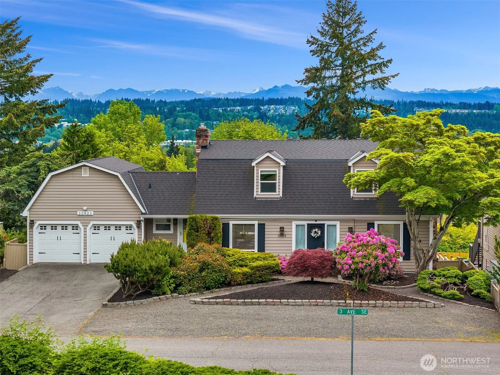 Property photo for 22423 3rd Avenue Se, Bothell